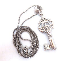 14kt Gold Key Charm Necklace
