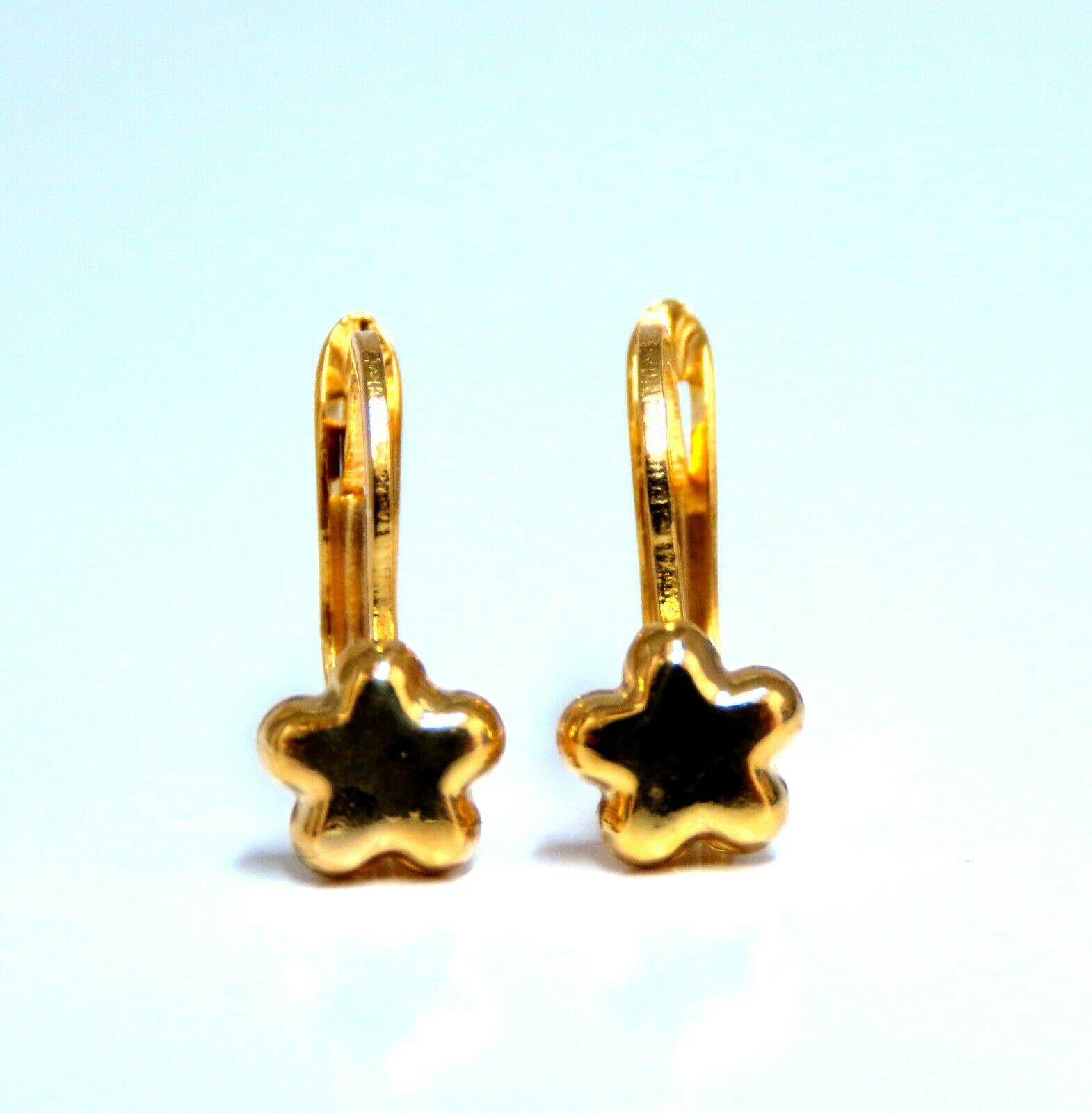 14kt Gold Lever Clover Clip Earrings In New Condition For Sale In New York, NY