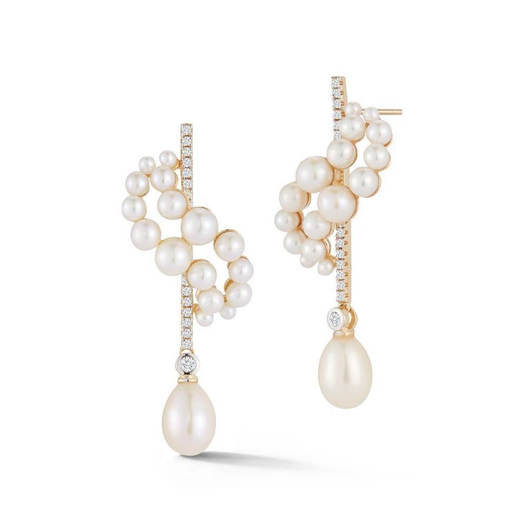 14 Karat Gold Pearl Curve Form Earrings with Drops For Sale at 1stDibs