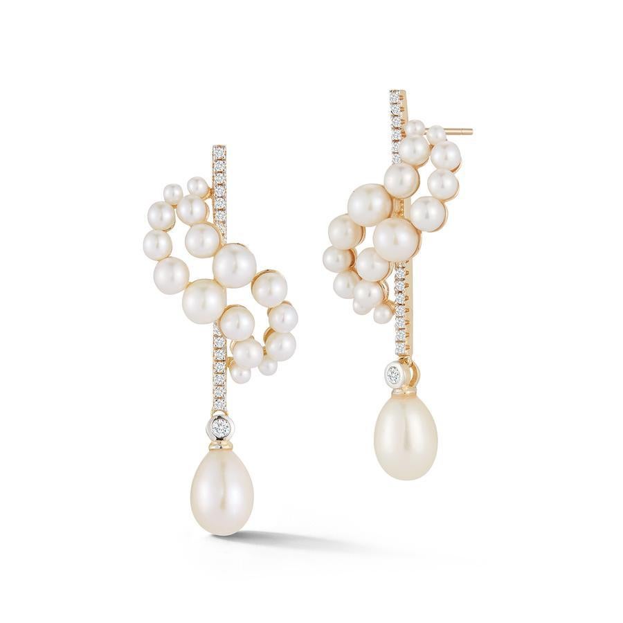 14 Karat Gold Pearl Curve Form Earrings with Drops In New Condition For Sale In Houston, TX