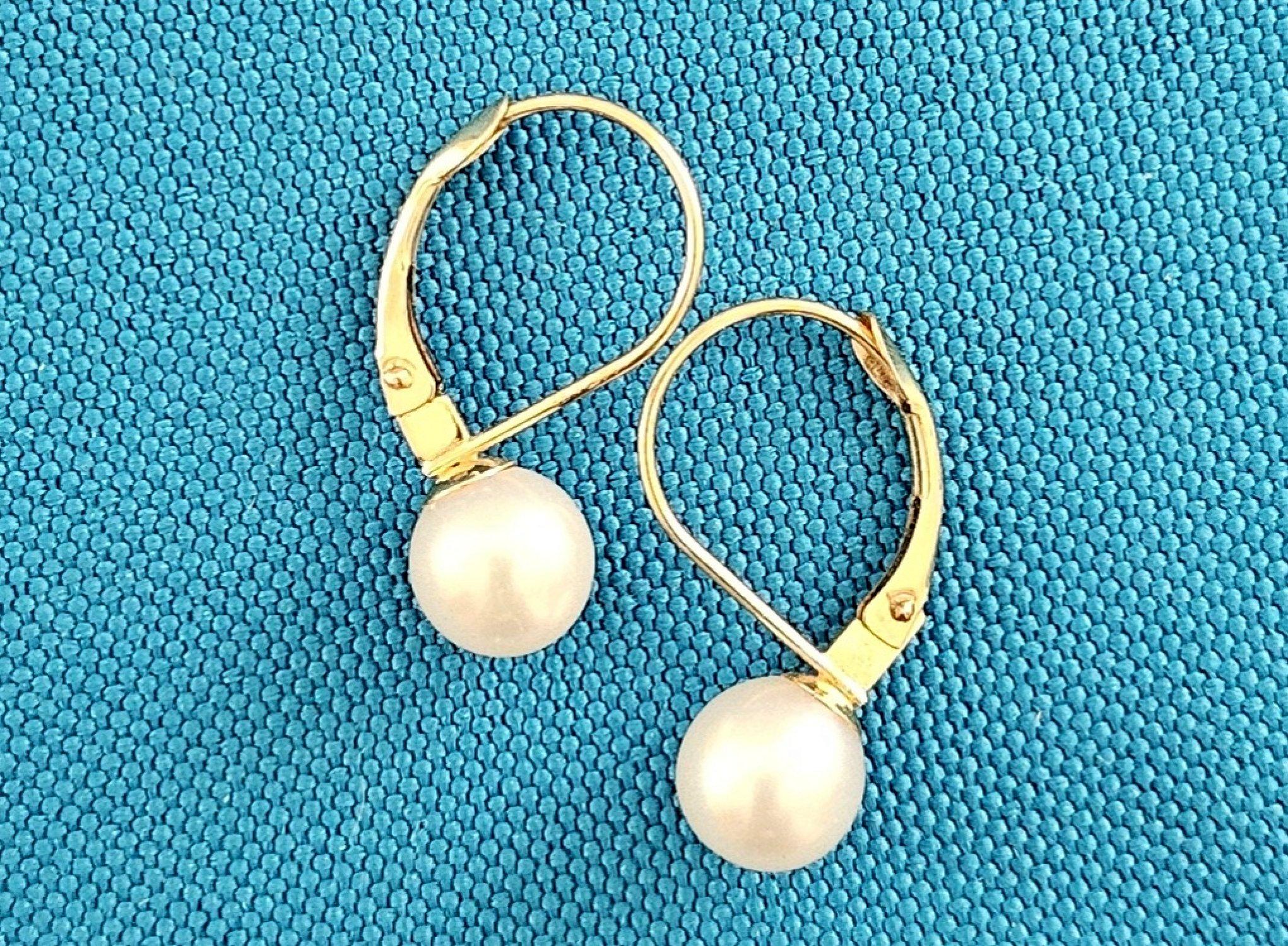XX secolo Orecchini in oro 14KT e perle, timbrati .585, orecchini a buco in oro vintage in vendita