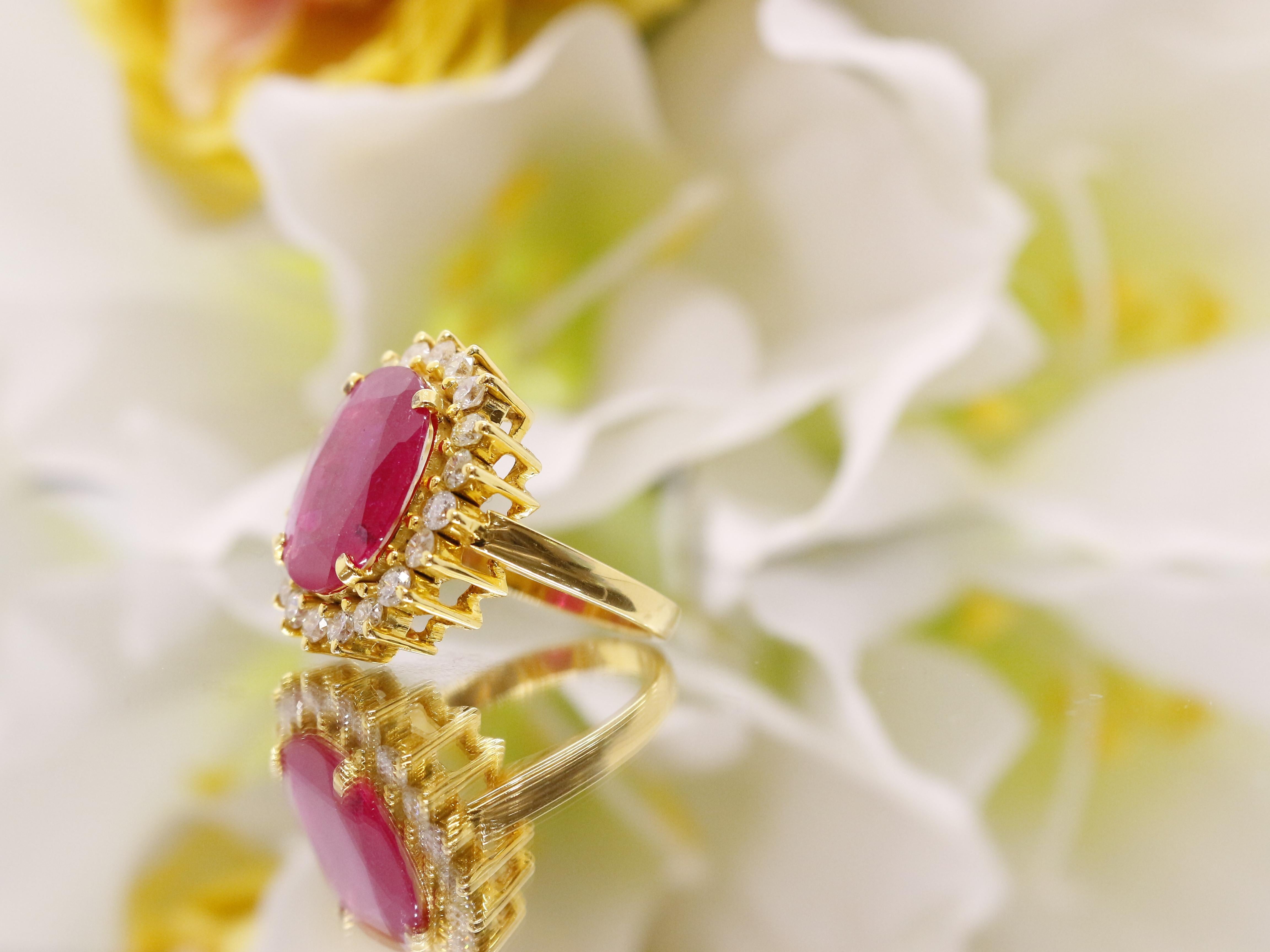Taille baguette Bague en or 14 carats : étonnante bague halo de diamants et rubis 15 carats  en vente
