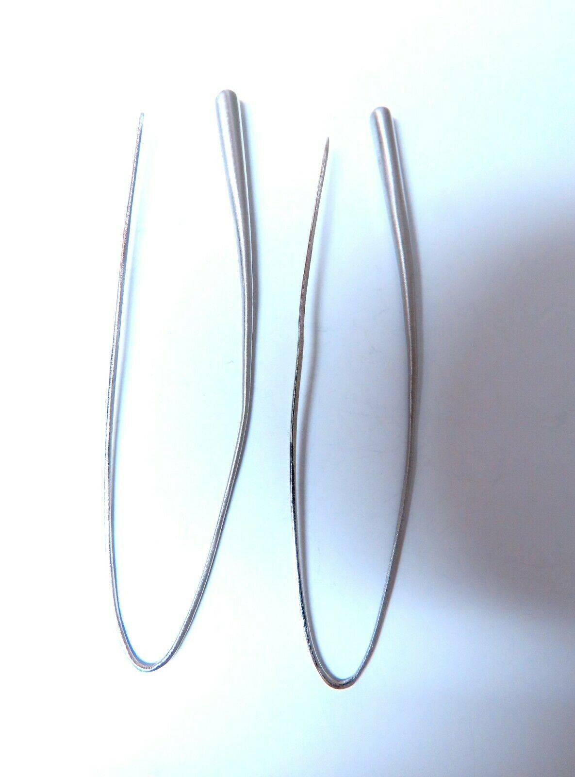 Gothic Tubular Lobe Slip Wire Earrings

Measurements of Earrings:

3.1 inch long 

6.9 grams / 14kt. white gold

Earrings are gorgeous & Handmade