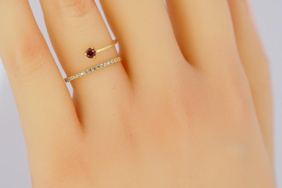 14kt Gold Swirl Engagement Ring 6