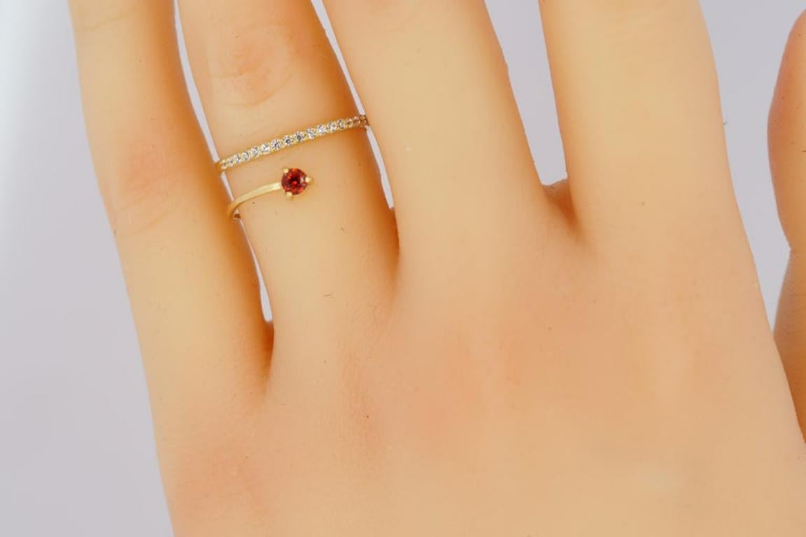14kt Gold Swirl Engagement Ring 8
