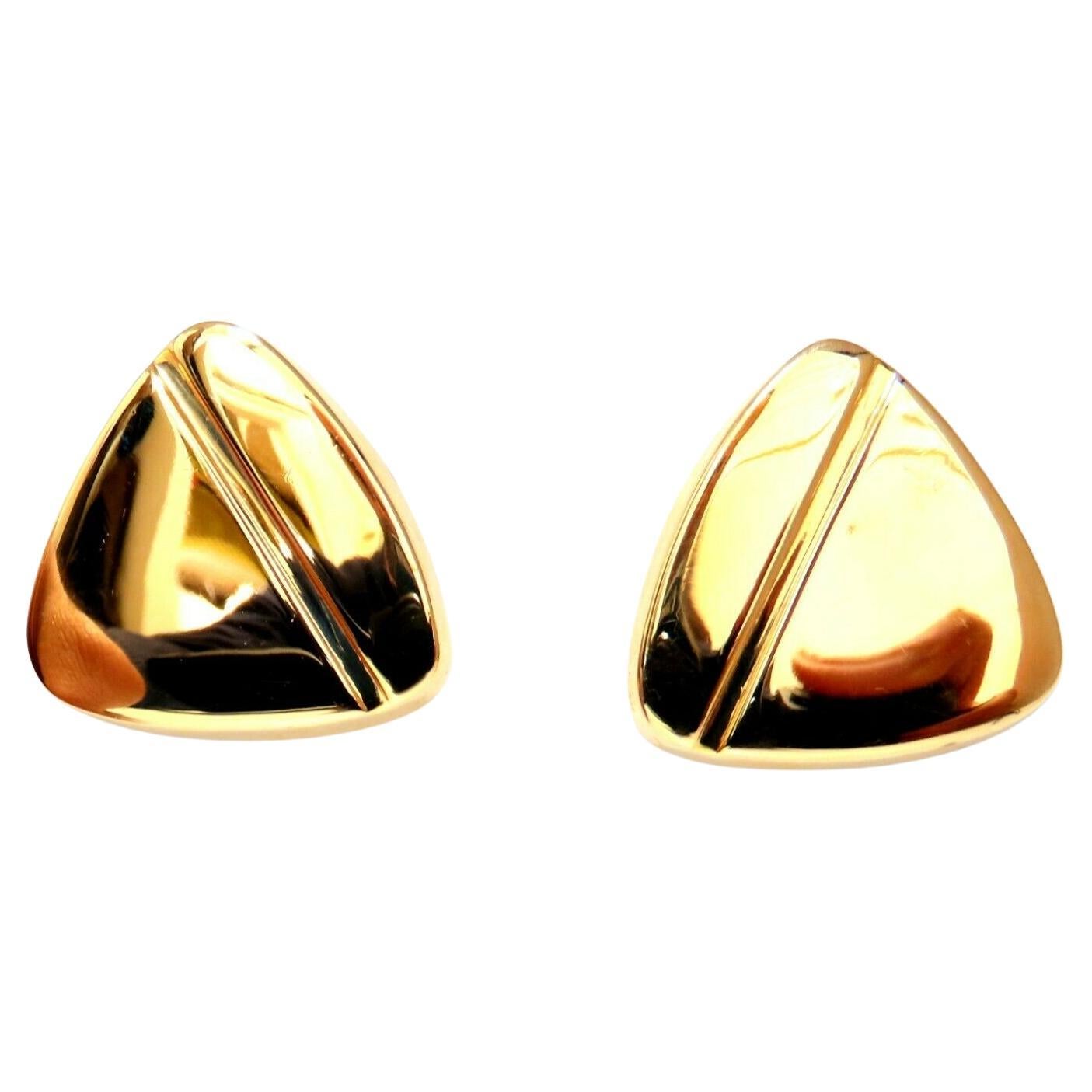 14Kt Gold Triangular Stripe Button Earrings