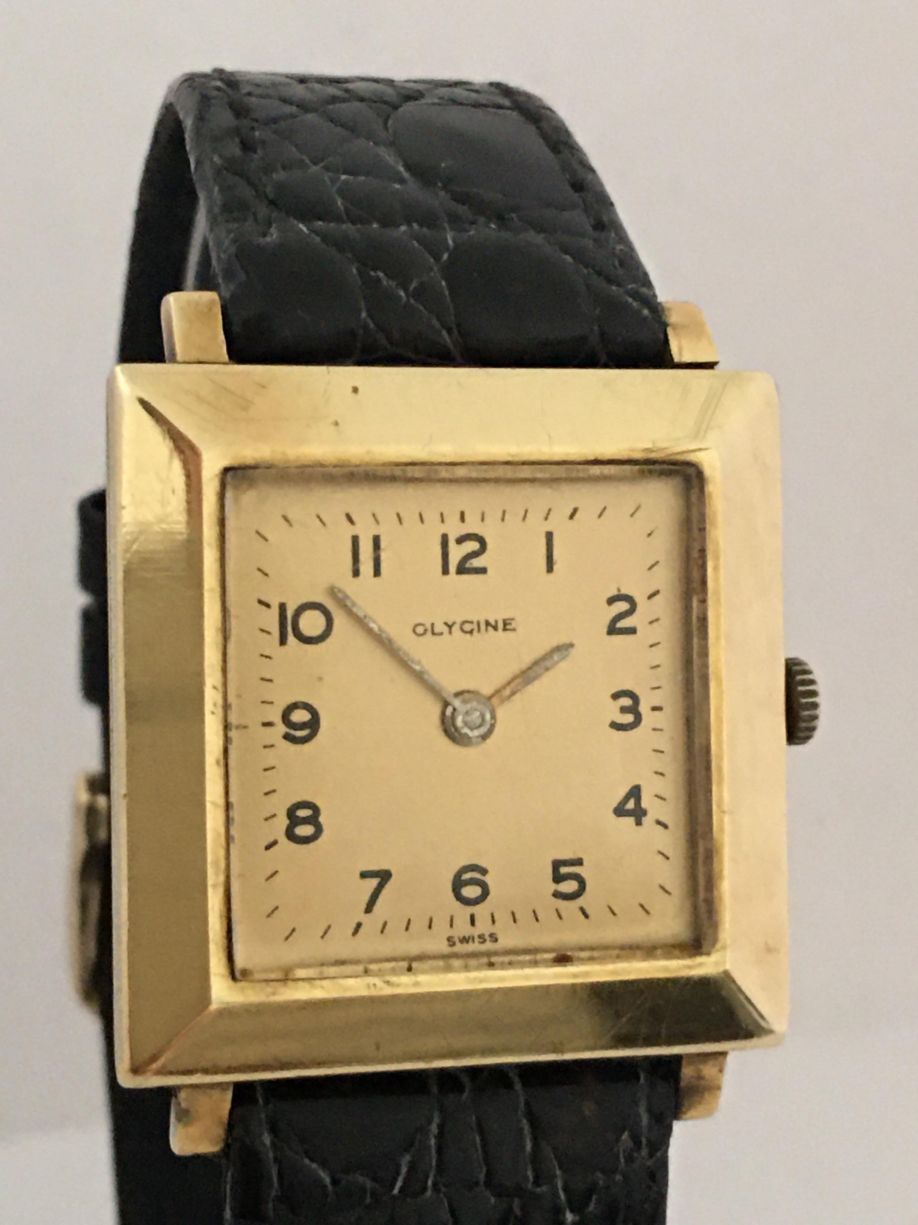Women's or Men's 14 Karat Gold Vintage 1940s Glycine Swiss Watch For Sale