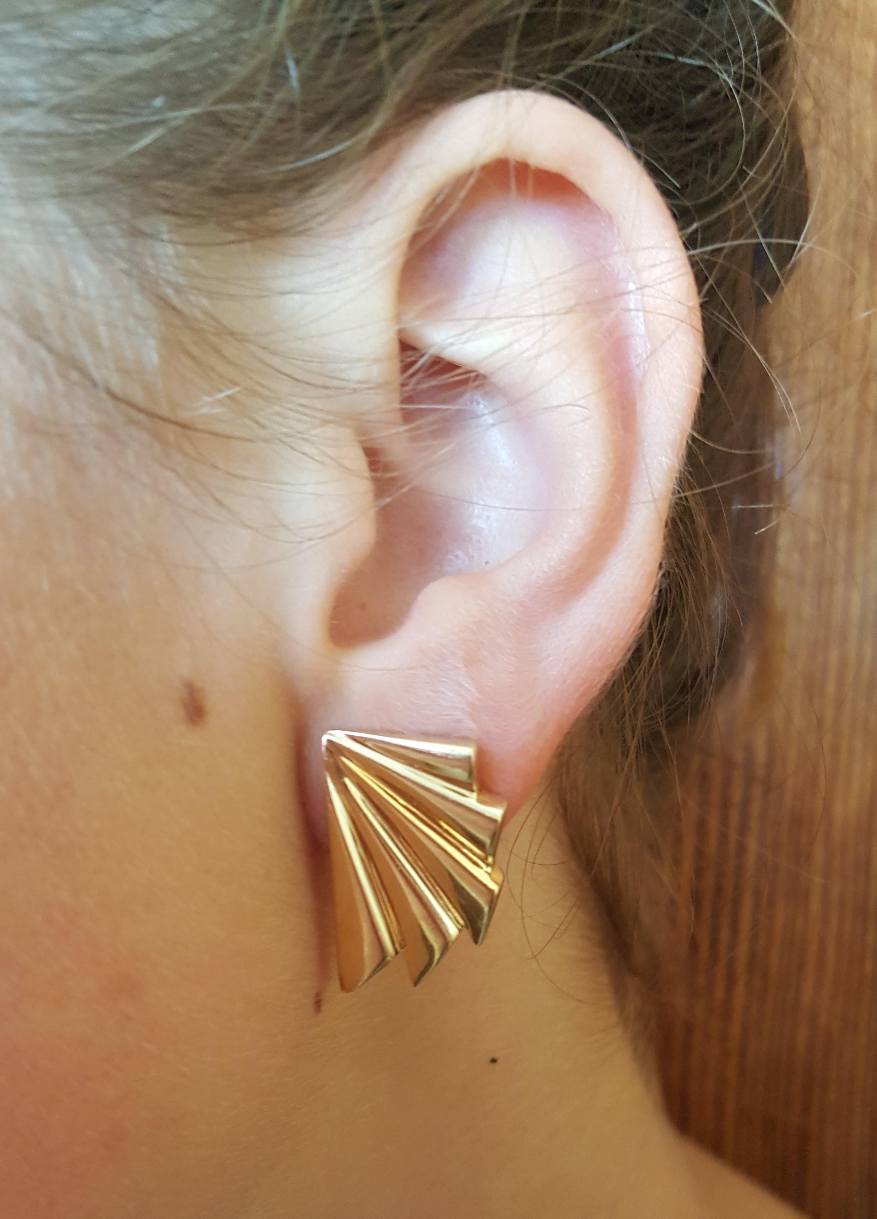 gold scallop earrings