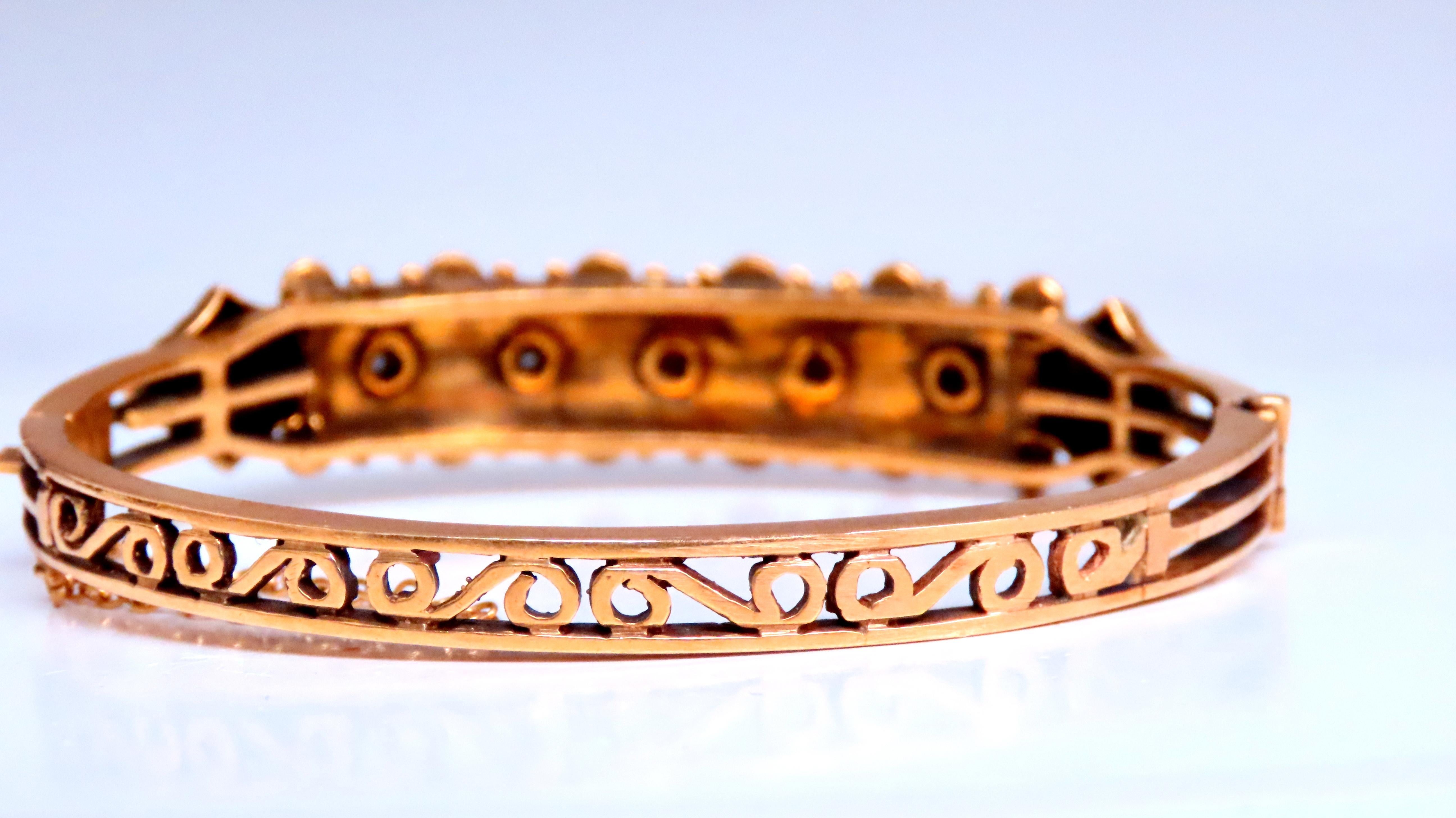 14kt gypsy vintage bangle opal bracelet 12460 In New Condition In New York, NY