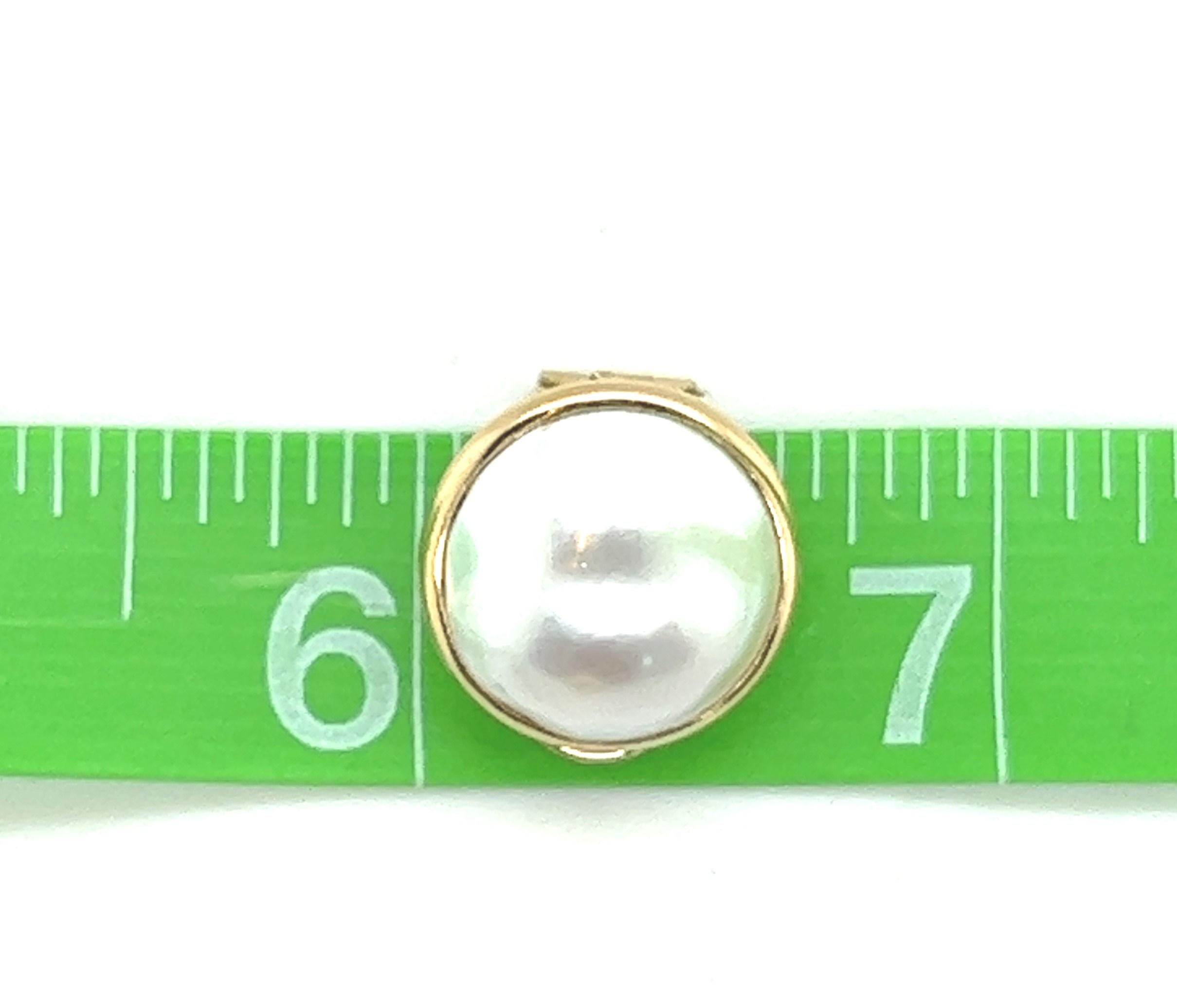 Women's or Men's 14kt Mabe' Pearl Button Style Clip On Earrings For Sale