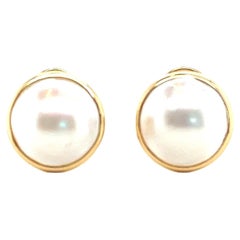 Vintage 14kt Mabe' Pearl Button Style Clip On Earrings