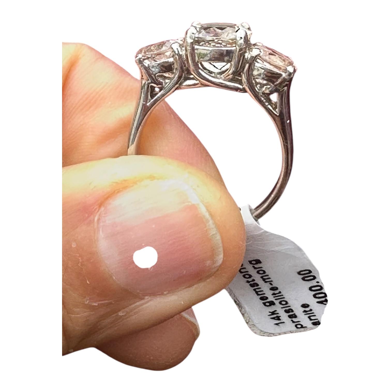 Contemporary 14kt Morganite and Prasiolite 3-stone Gemstone Ring 3.75 karat total weight ￼ For Sale