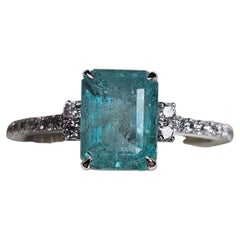 14kt. Natural 1.62ct. Emerald Ring with Natural 0.24ct. Accent Diamonds
