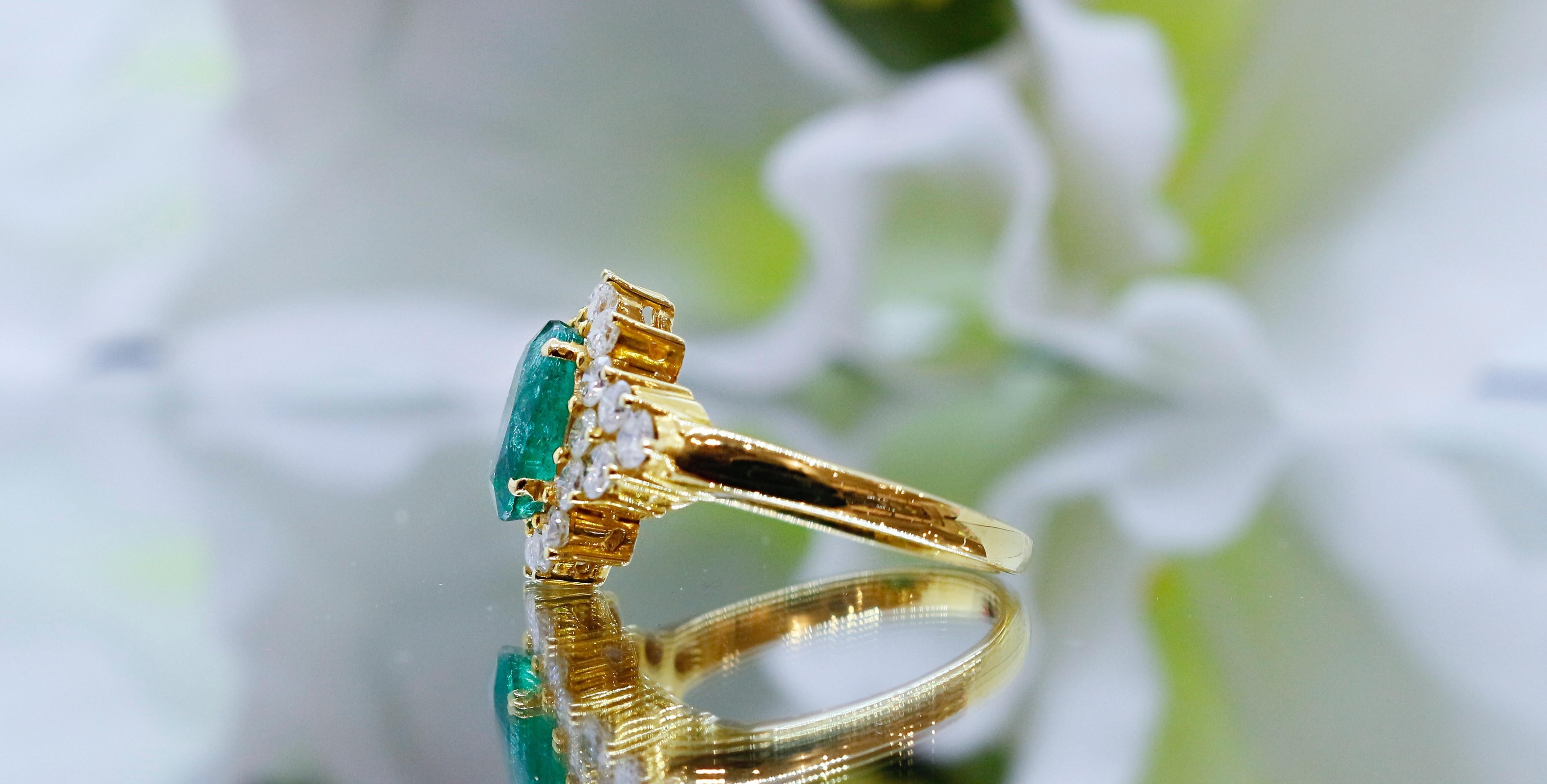 ◆Detail description◆

◆Solid 14k Gold(shown in picture)

◆Natural Emerald Weight: 2 CT

◆Diamond Carat: 1 CT

◆Diamond Shape: Round

◆Total Weight: 5.1 Gram