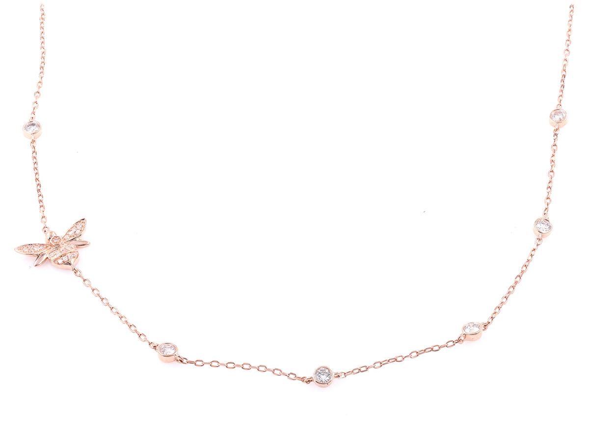 Donna Collana con farfalle in oro rosa 14KT e pietre pavé