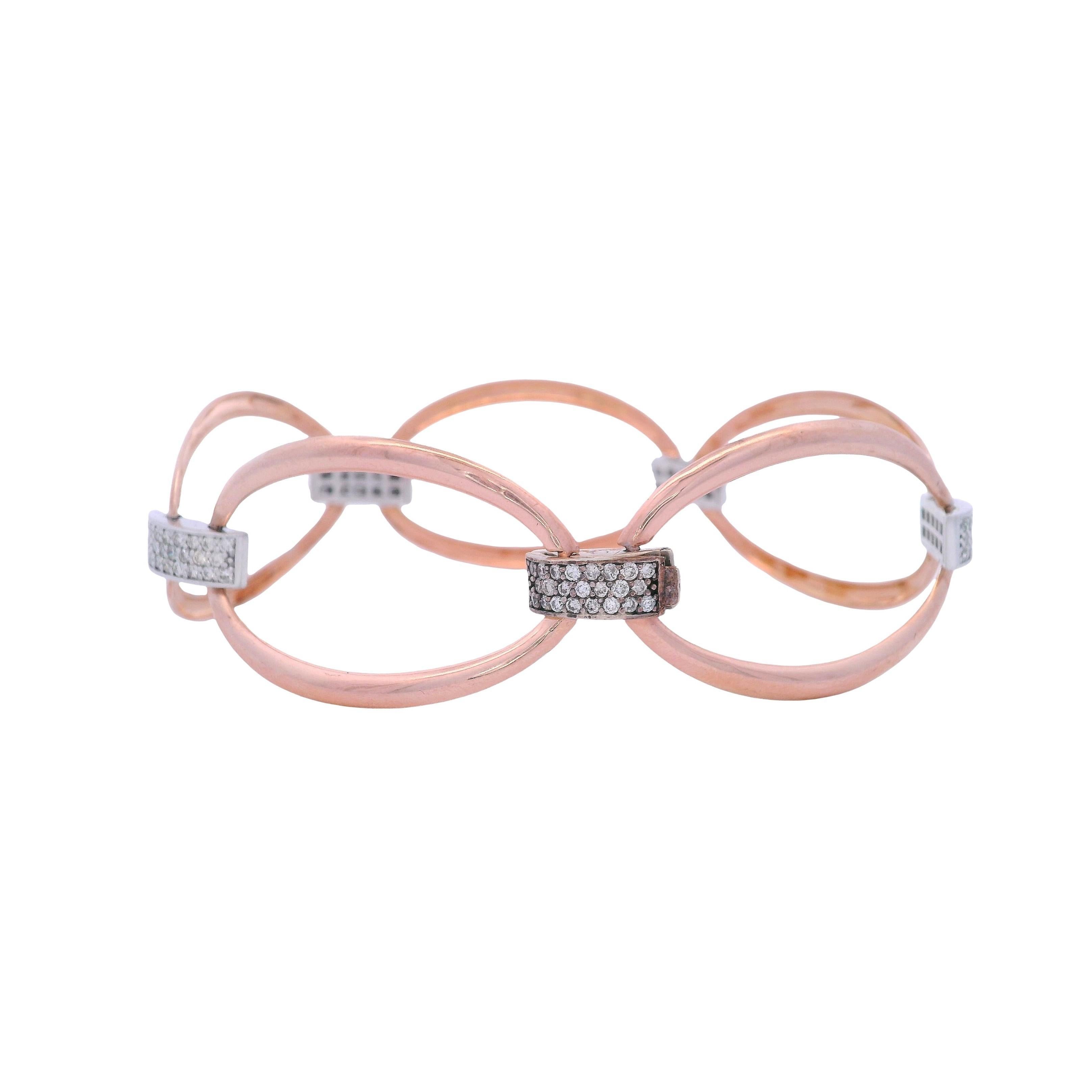 Pulsera de oro rosa y blanco de 14 quilates con diamantes Corte redondo en venta