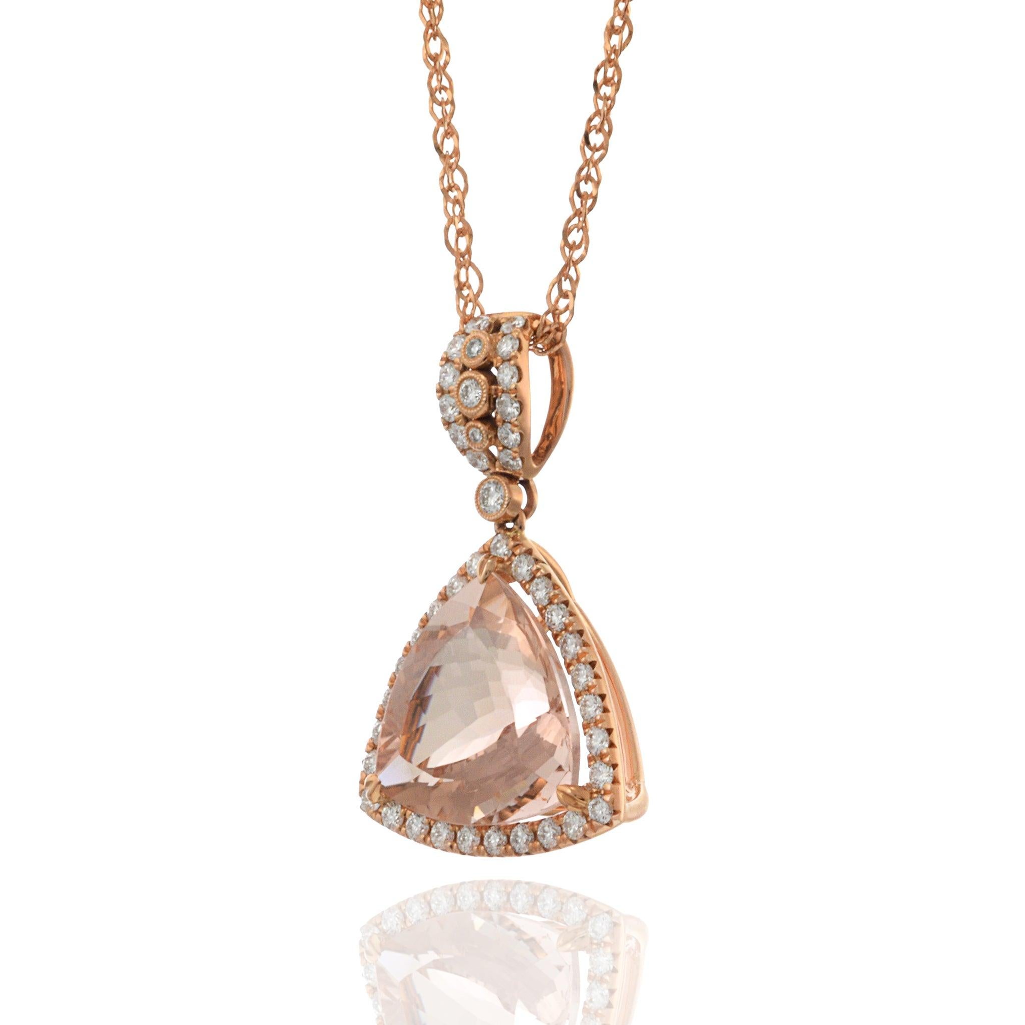 Taglio ovale Ciondolo ovale in oro rosa 14KT con morganite e diamanti e catena in vendita