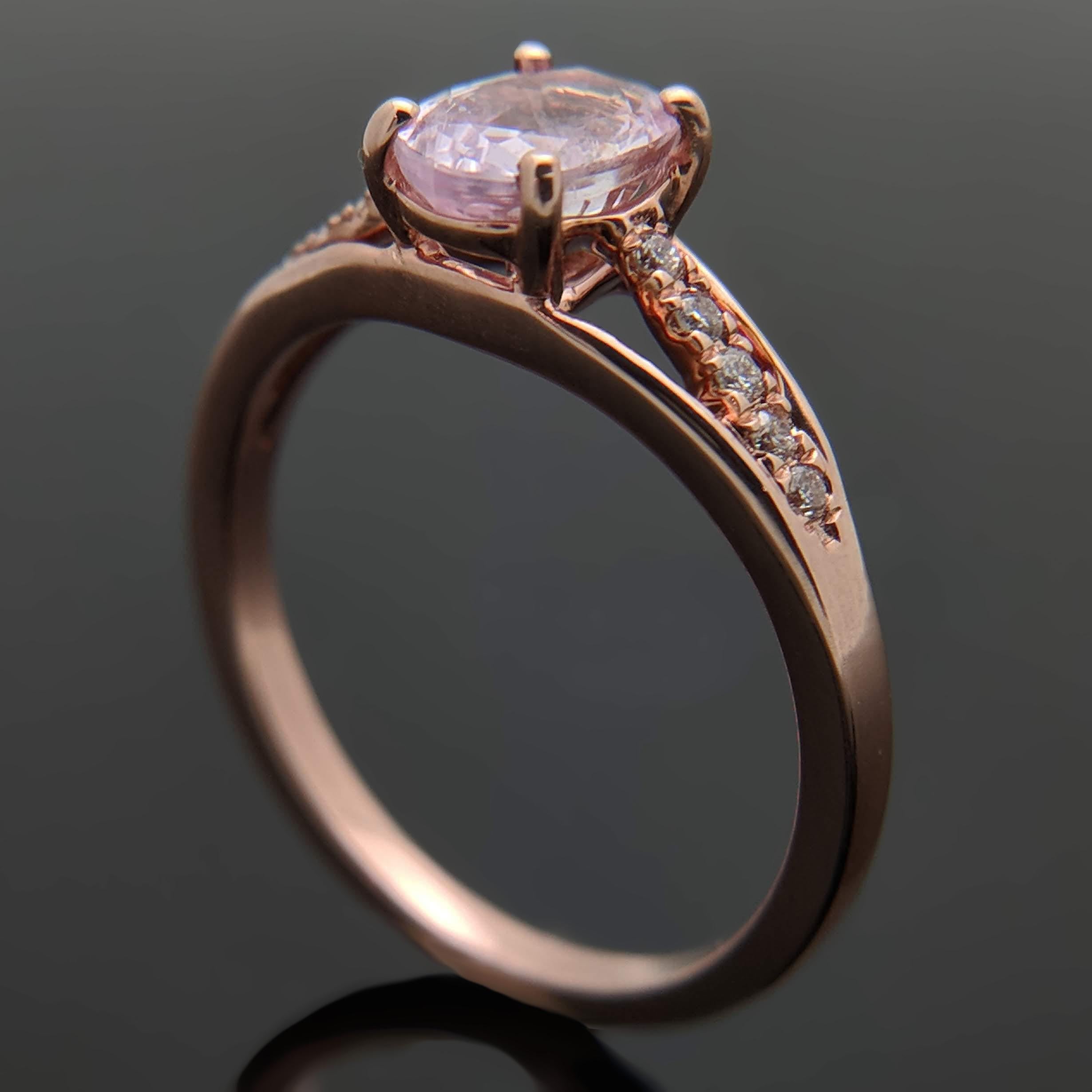 14 Karat Rose Gold Pink Sapphire and Diamonds Ring In New Condition For Sale In Los Angeles, CA