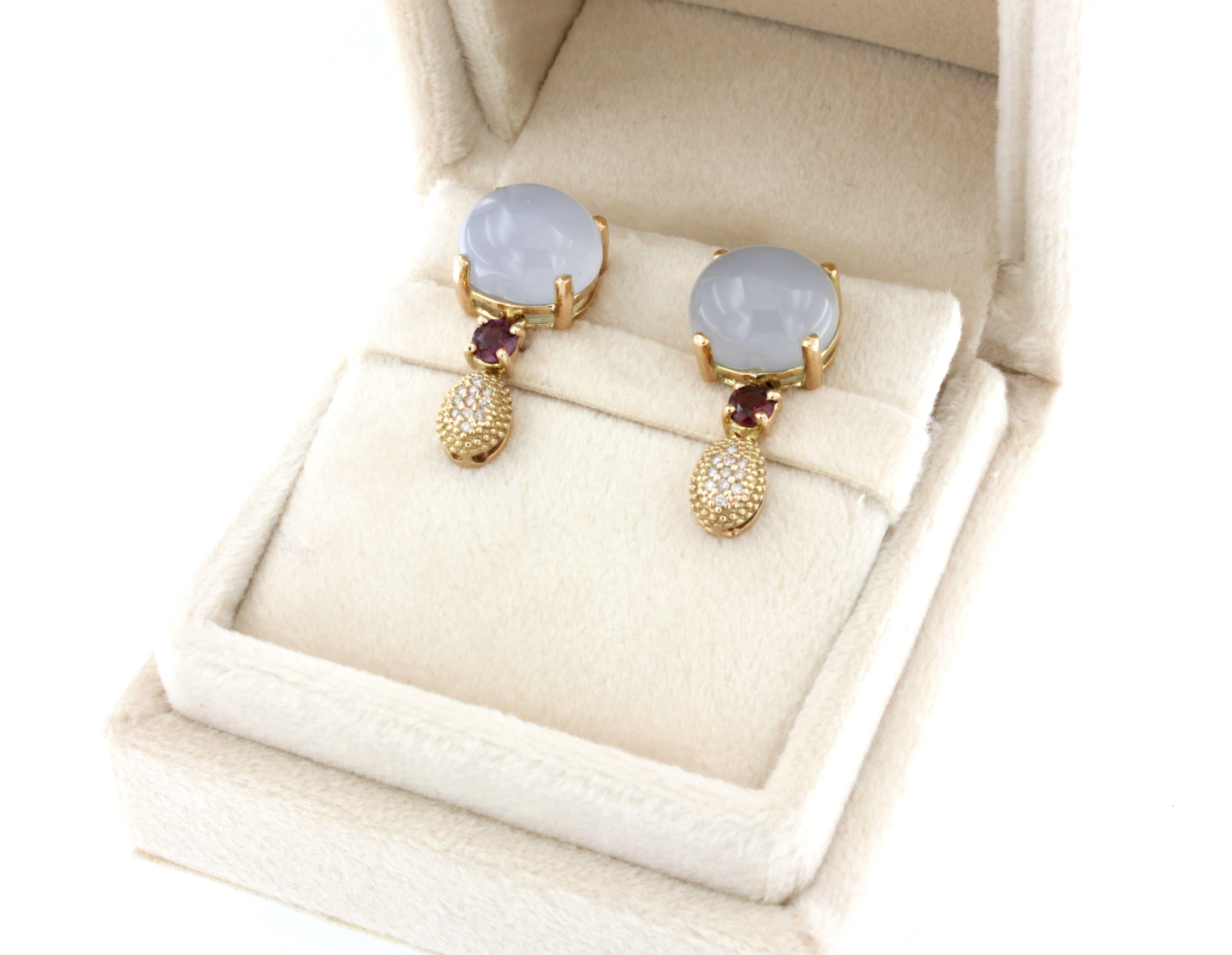 Ohrringe aus 14 Karat Roségold mit weißen Diamanten, rosa Turmalin und Calcedony für Damen oder Herren im Angebot