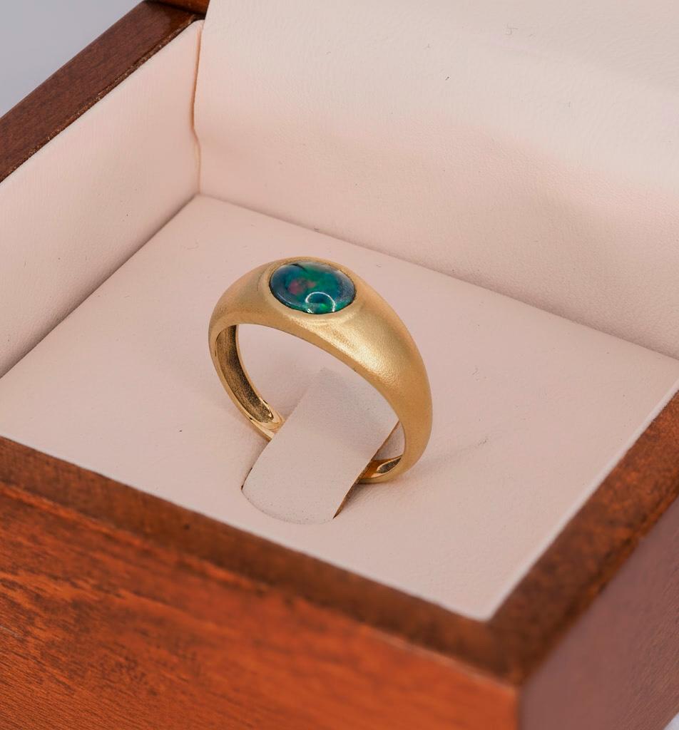 Im Angebot: Ring aus 14-karätigem massivem Gold mit Opal-Cabochon. () 7