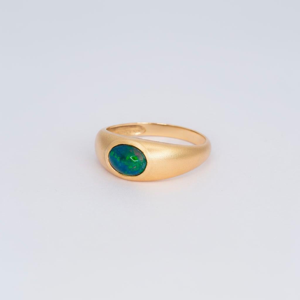 Im Angebot: Ring aus 14-karätigem massivem Gold mit Opal-Cabochon. () 3