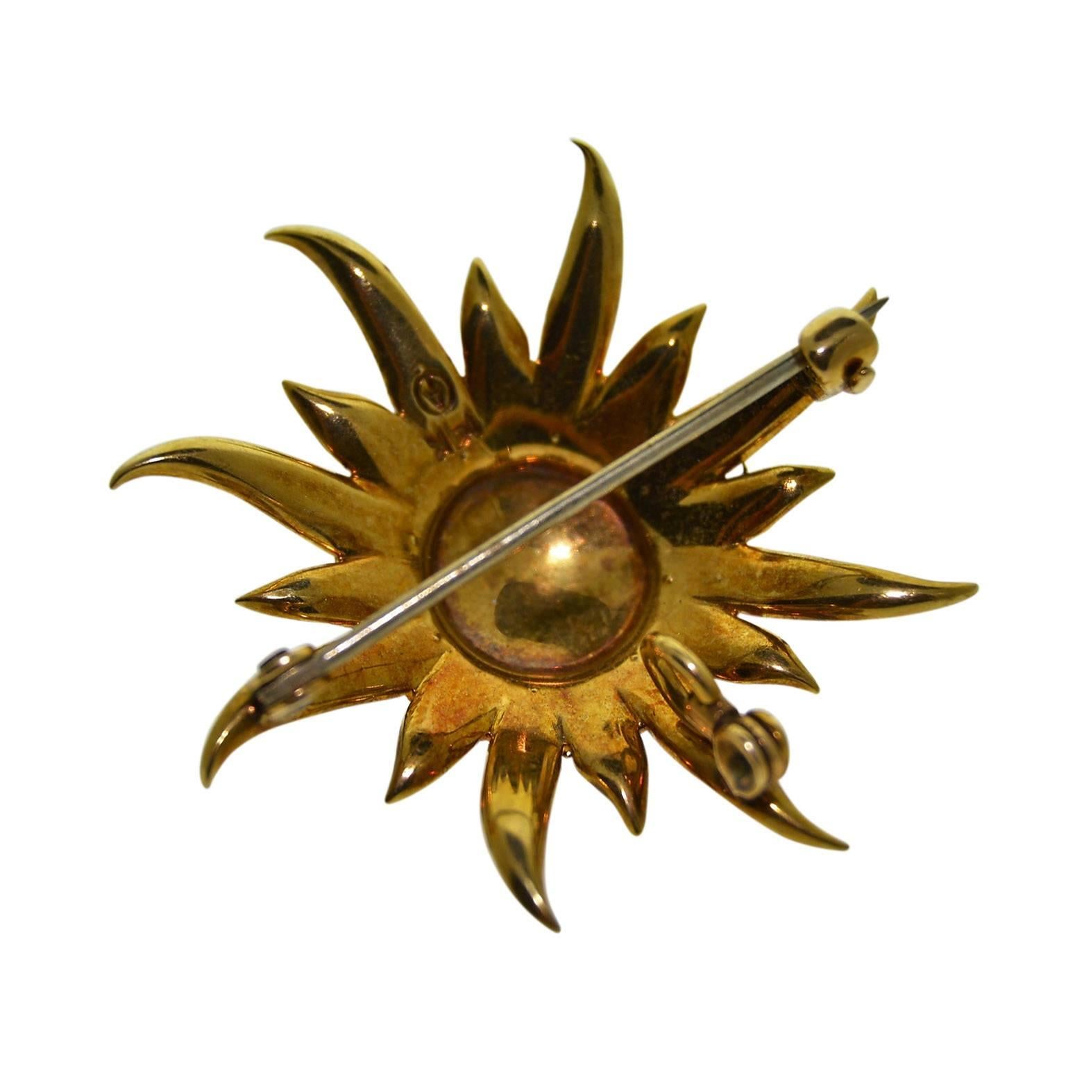 14 Karat Solid Yellow Gold Sea Anemone, Starfish or the Sun In Excellent Condition For Sale In Long Beach, CA