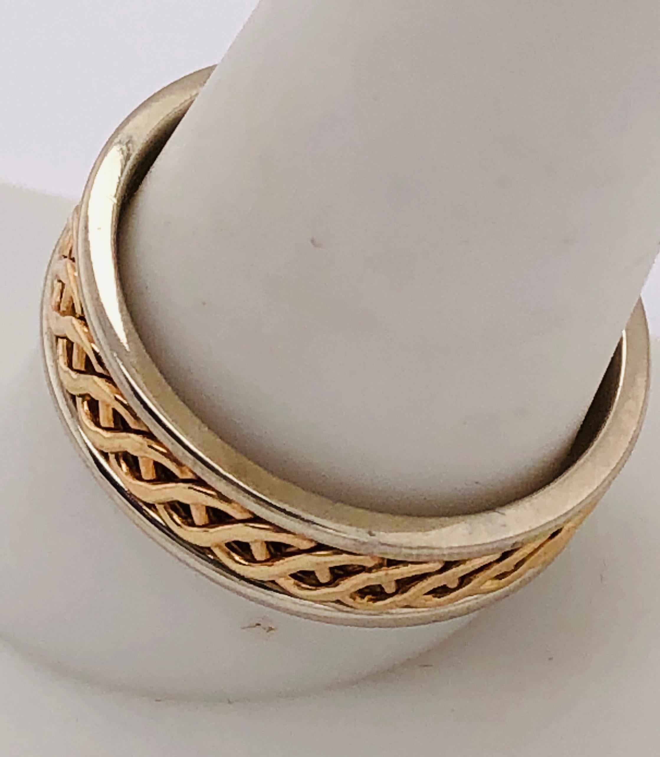 14 Karat Two-Tone Gold Band Ring / Bridal or Wedding Ring For Sale 4
