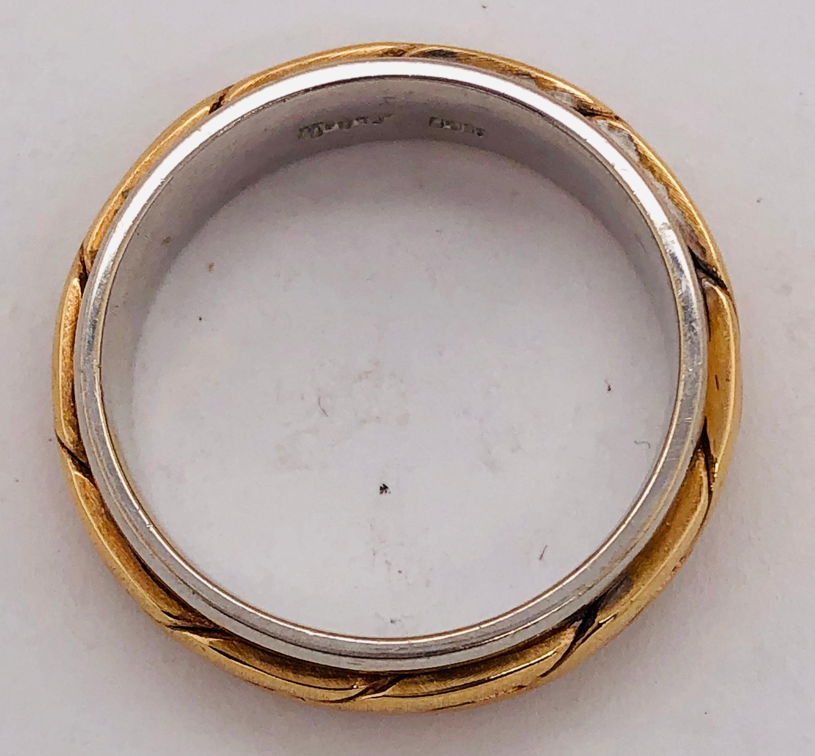 14 Karat Two-Tone Gold Braid Styled Band or Wedding Ring In Good Condition For Sale In Stamford, CT
