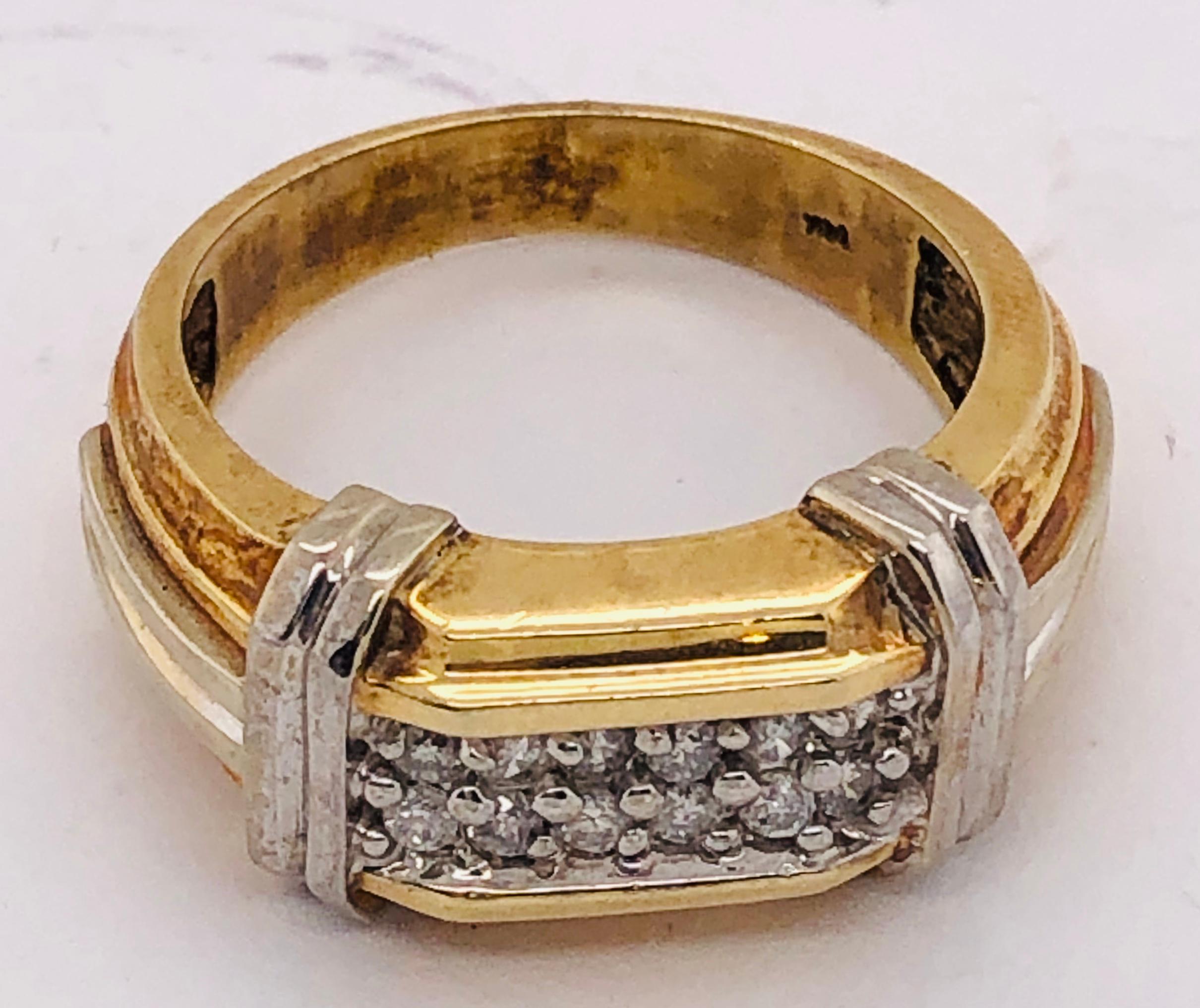 Bague contemporaine en or bicolore 14 carats avec diamants d'un poids total de 0,75 carat en vente 1