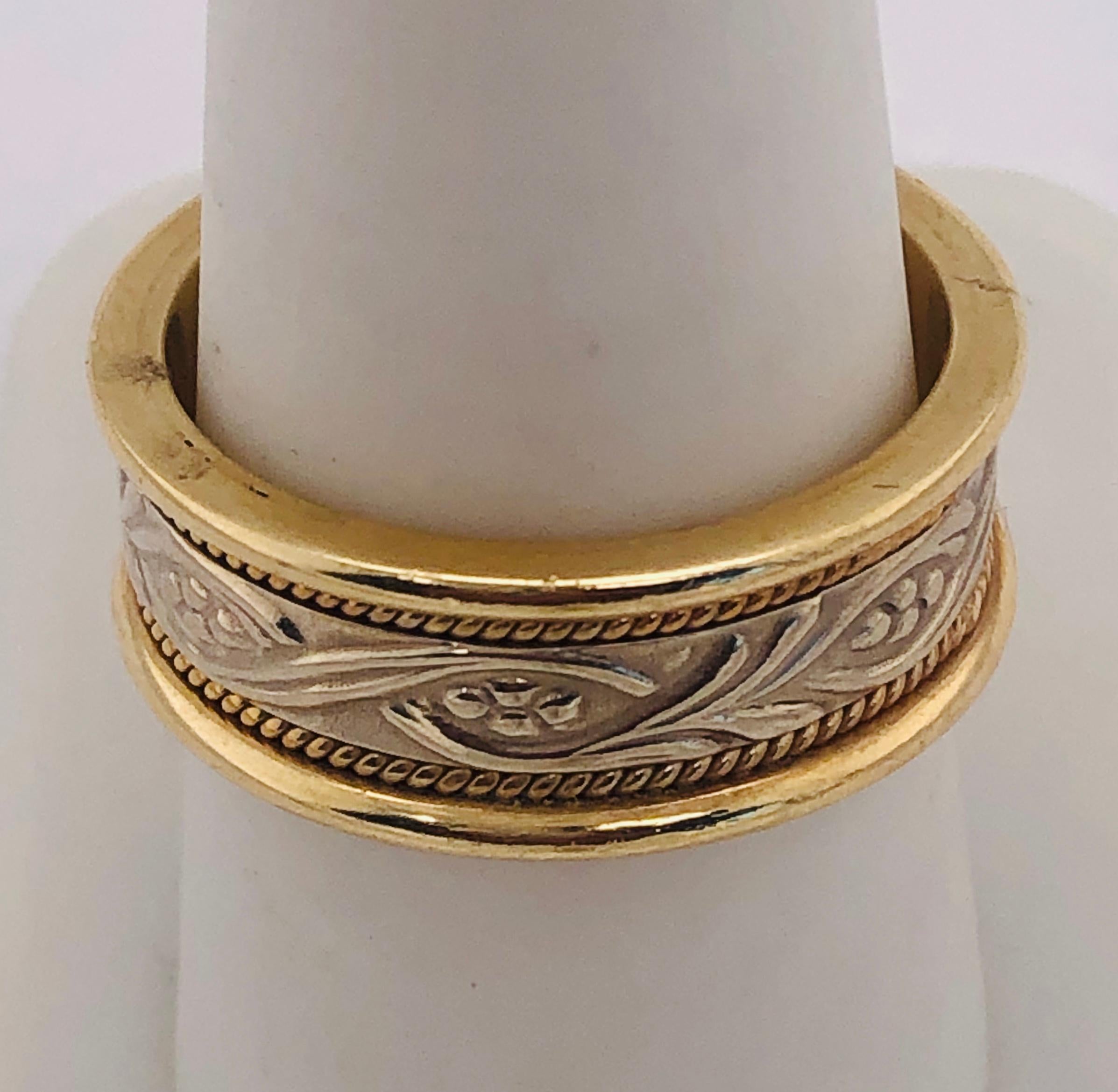 14 Karat Two-Toned Gold Fashion Wedding Ring For Sale 2
