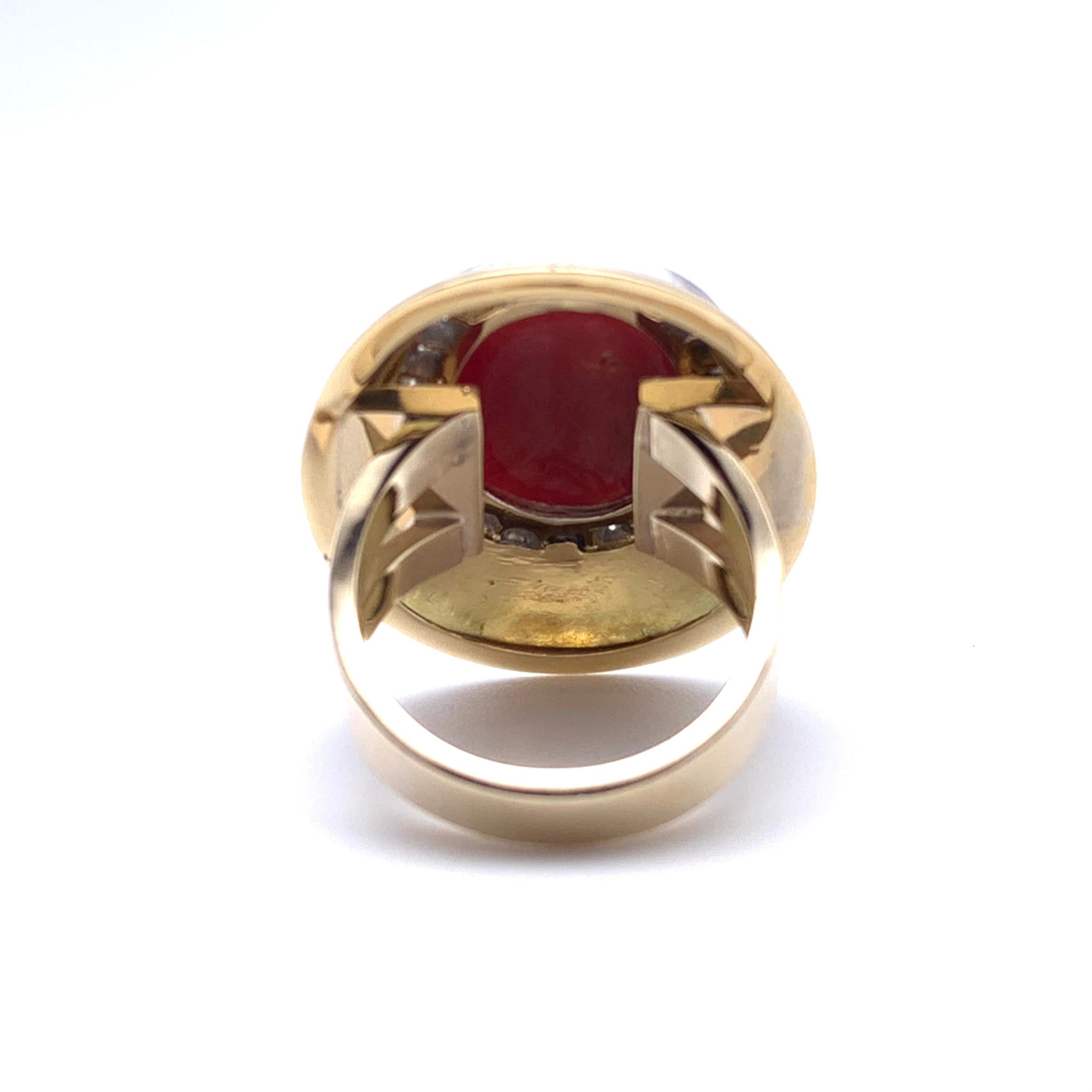 14KT Vintage Sardinianischer Ochsenblut Koralle und Diamant Statememt Ring (Cabochon) im Angebot