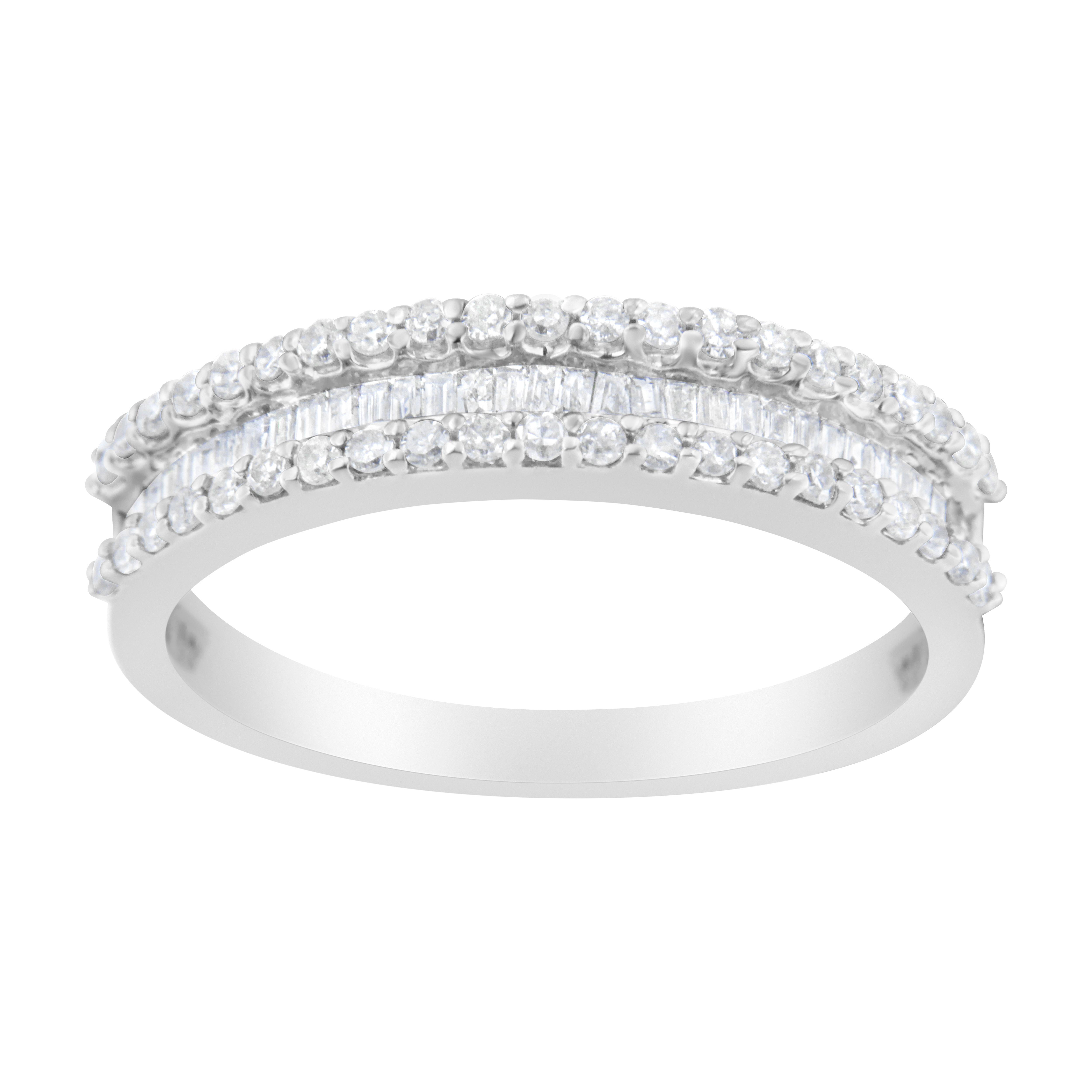 Moderne Bague moderne en or blanc 14 carats avec diamants 1/2 carat (couleur H-I, pureté SI2-I1) en vente