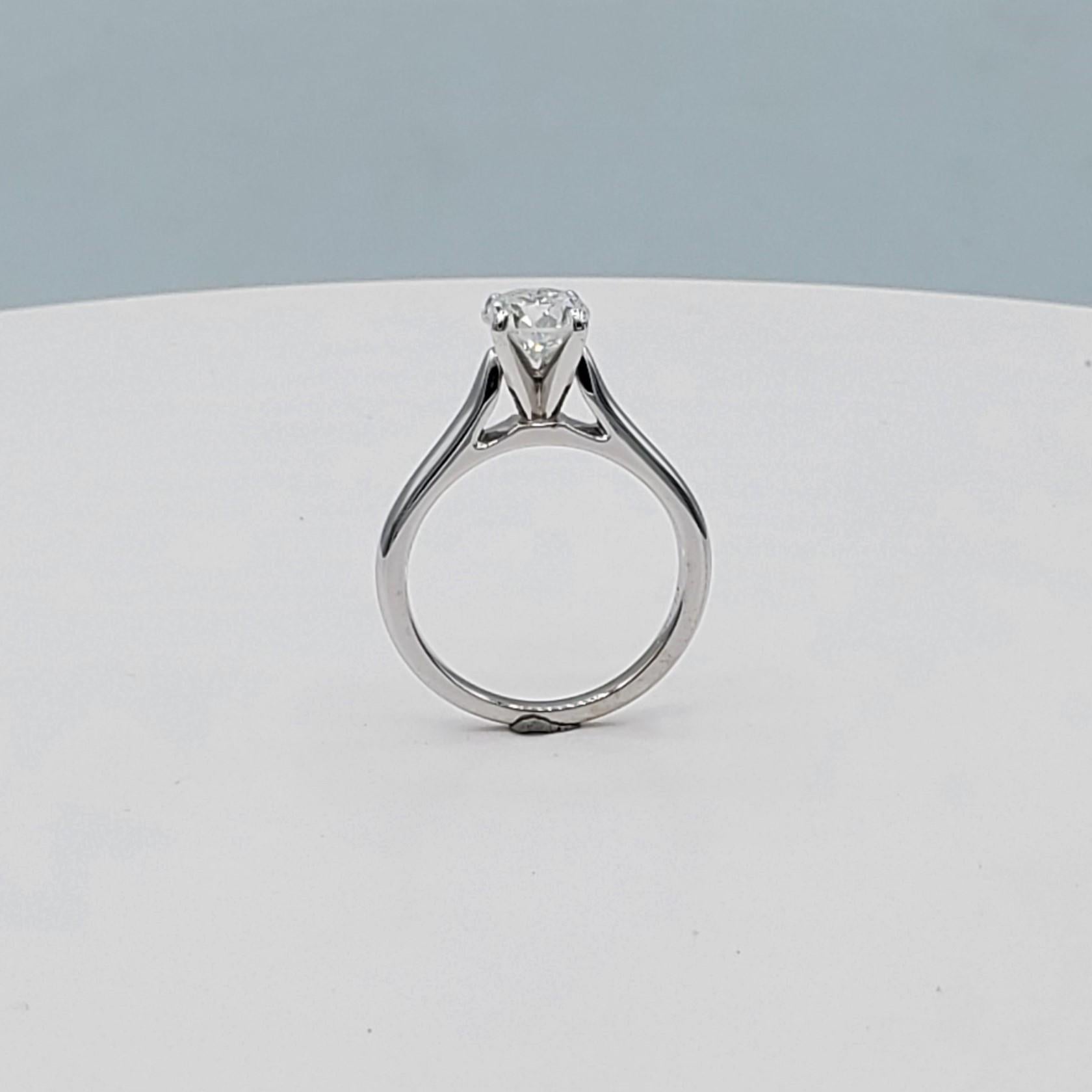 14kt Weißgold 1,03ct Runde Brillant Diamant Hochzeit Set, GIA zertifiziert, F VS2 (Moderne) im Angebot