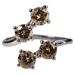 14kt. Oro bianco 1,49ctw. Anello con diamante Bypass marrone Champaign