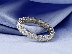 Anello Eternity in oro bianco 14 carati con diamante taglio marquise da 1,80 carati