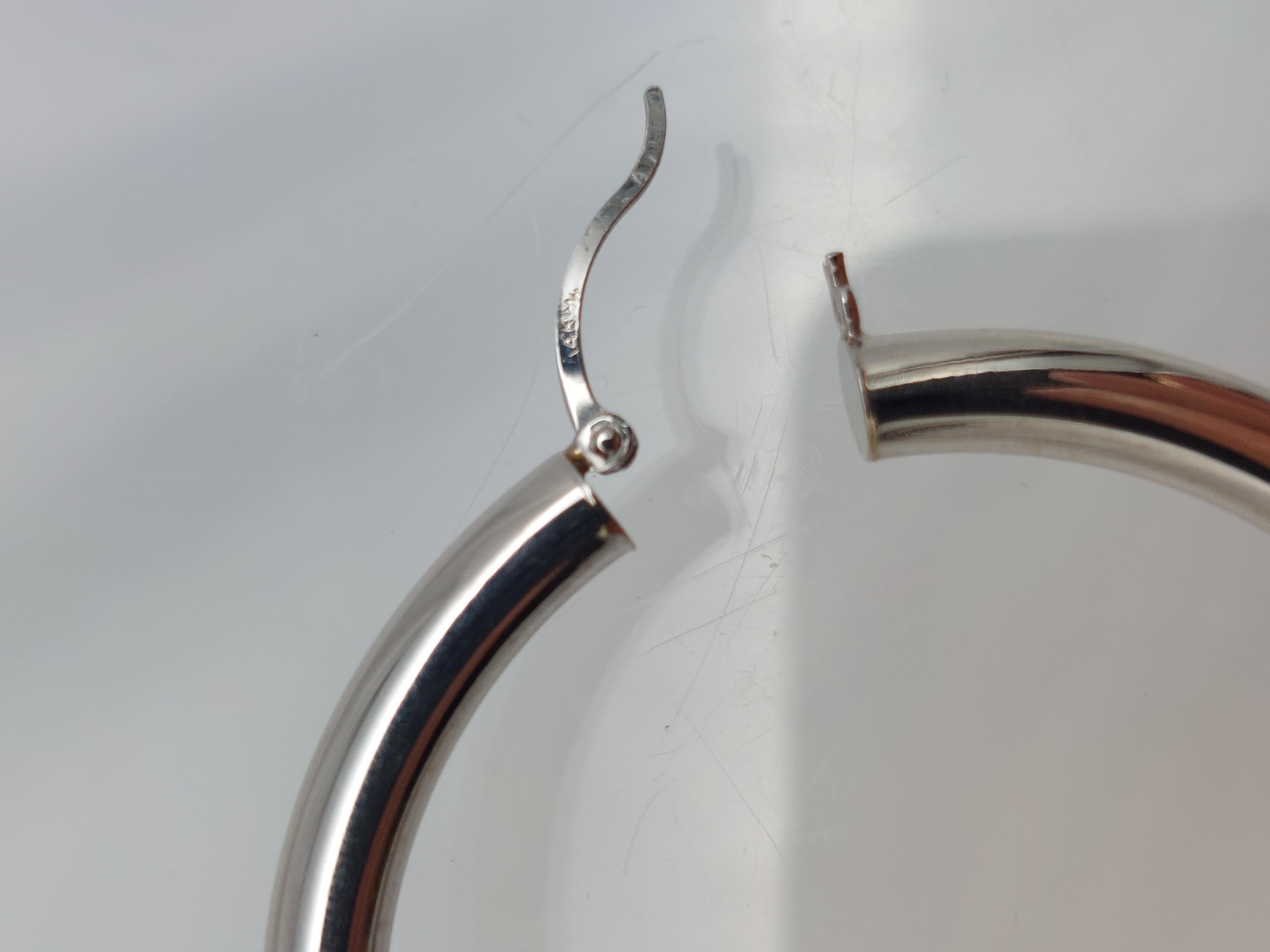 14KT Or Blanc Tube 5mm Large Hoops en vente 5