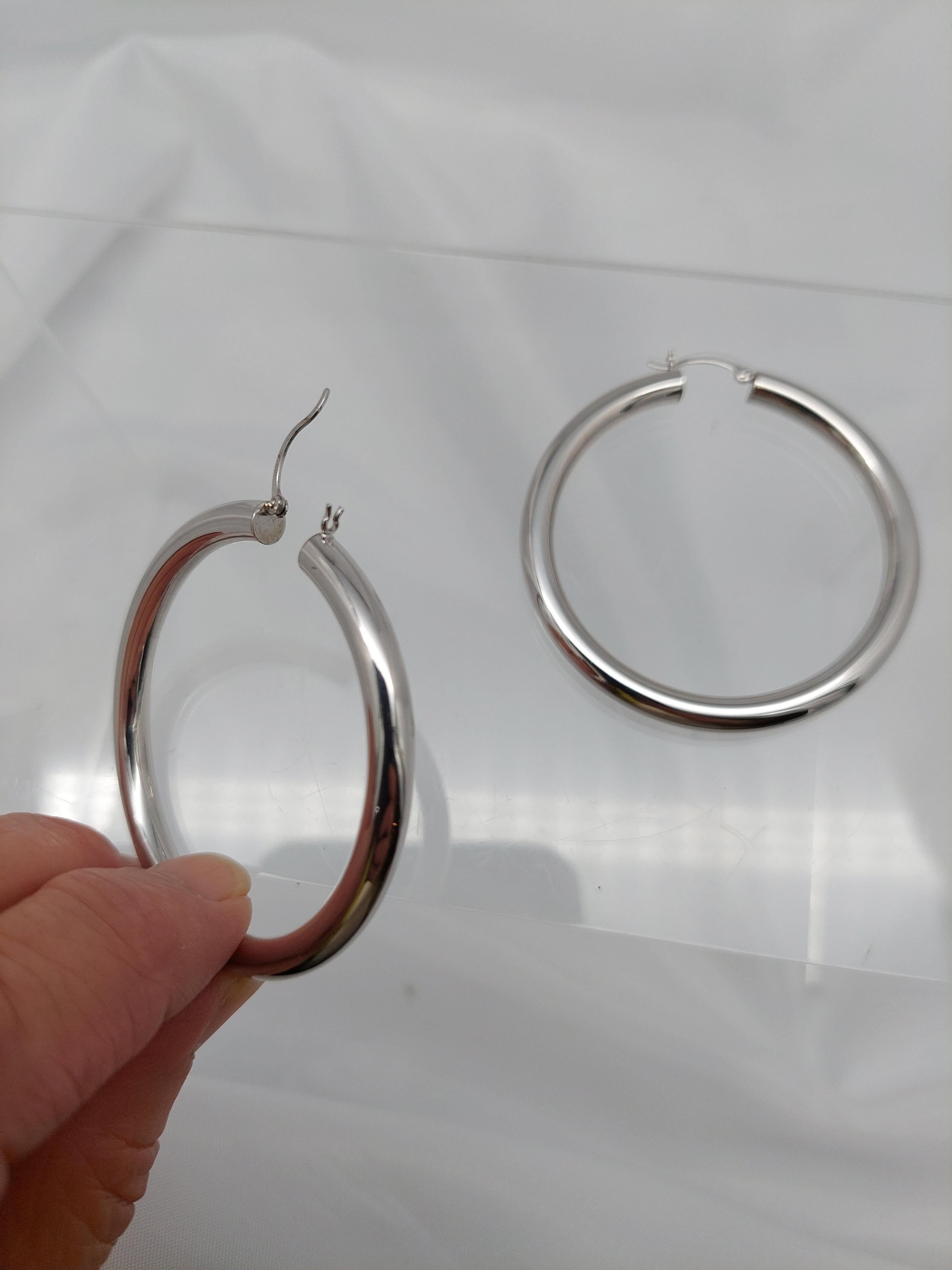 14KT Or Blanc Tube 5mm Large Hoops en vente 6