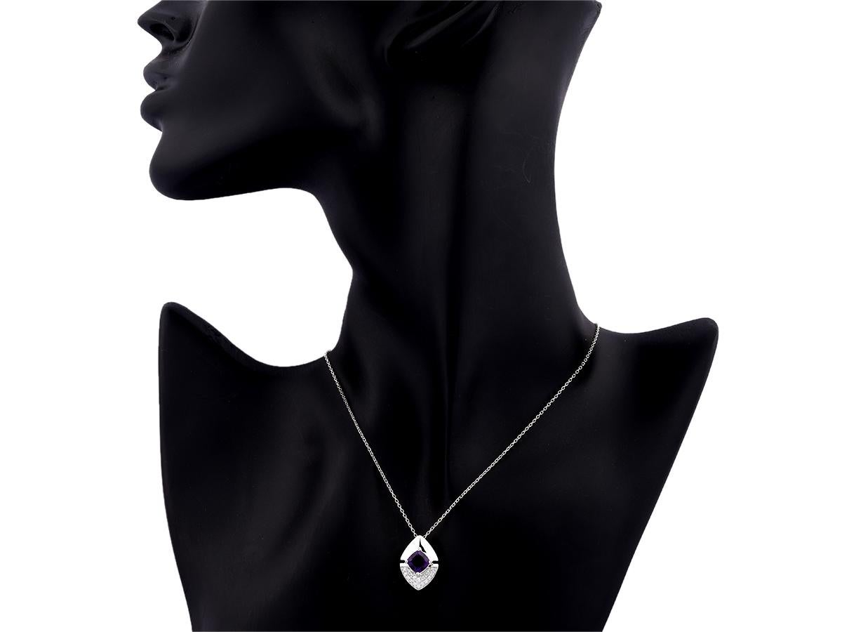 Contemporain Pendentif géométrique en or blanc 14KT avec améthyste et diamant en vente