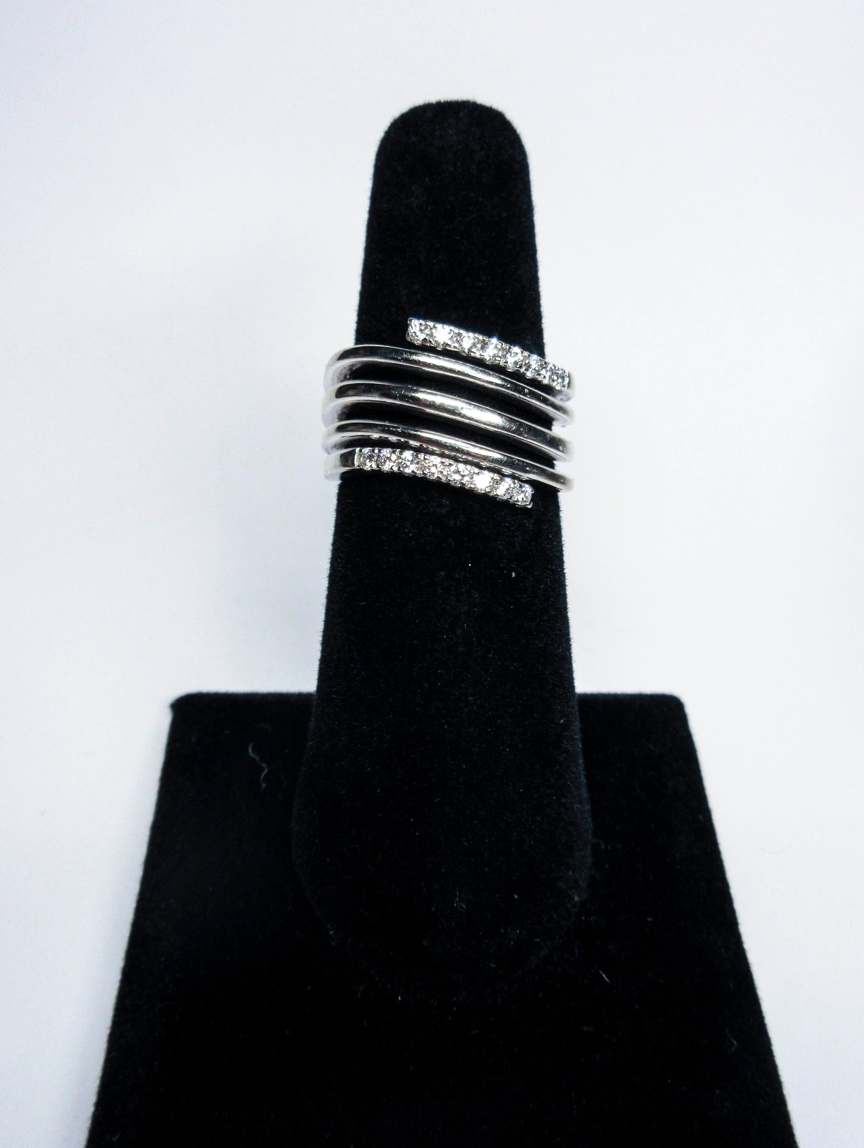 14 Karat White Gold and Diamond Accent Spiral Ring For Sale 3