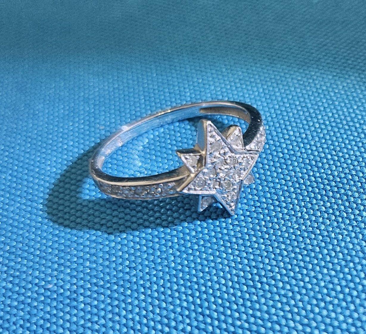 Autre Bague en or blanc 14KT et diamants, estampillée 