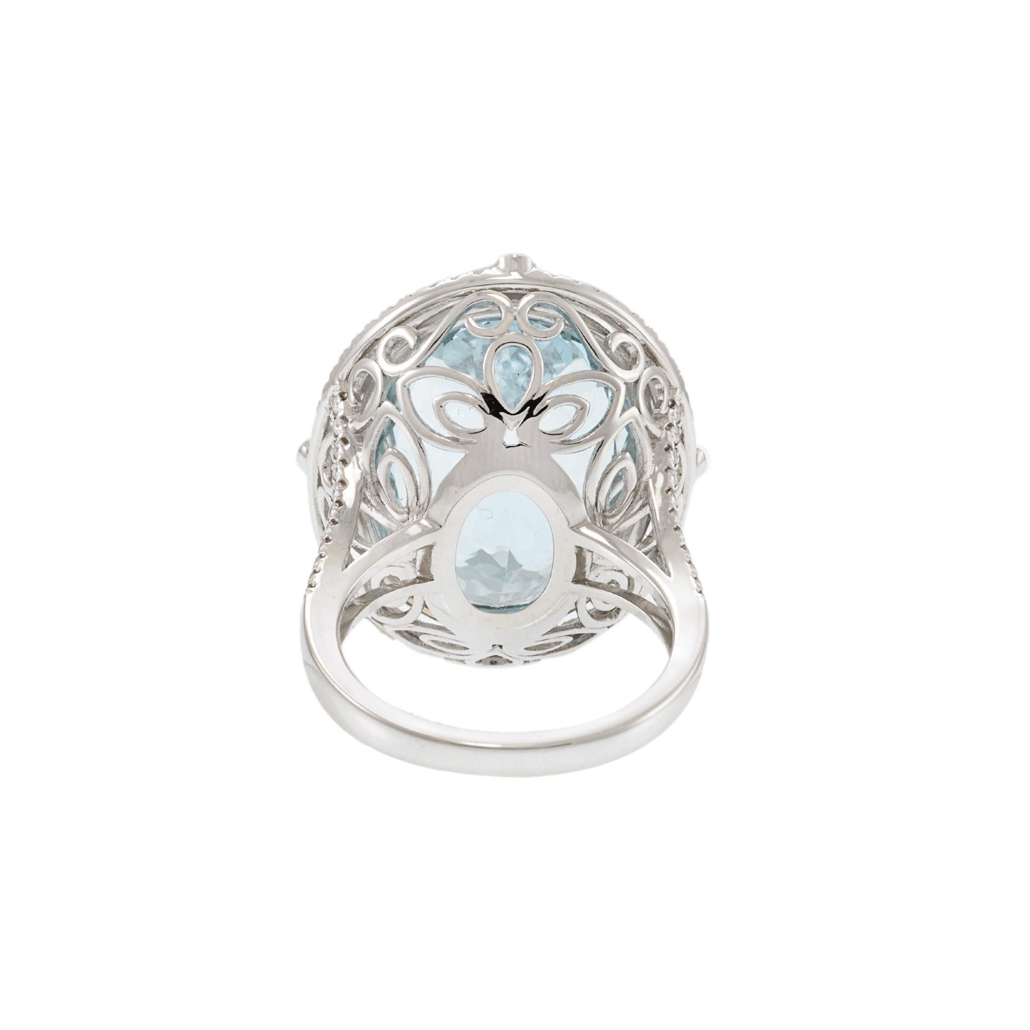Anillo de Cóctel de Aguamarina y Diamantes de Oro Blanco de 14 KT en Nuevo estado para la venta en New York, NY