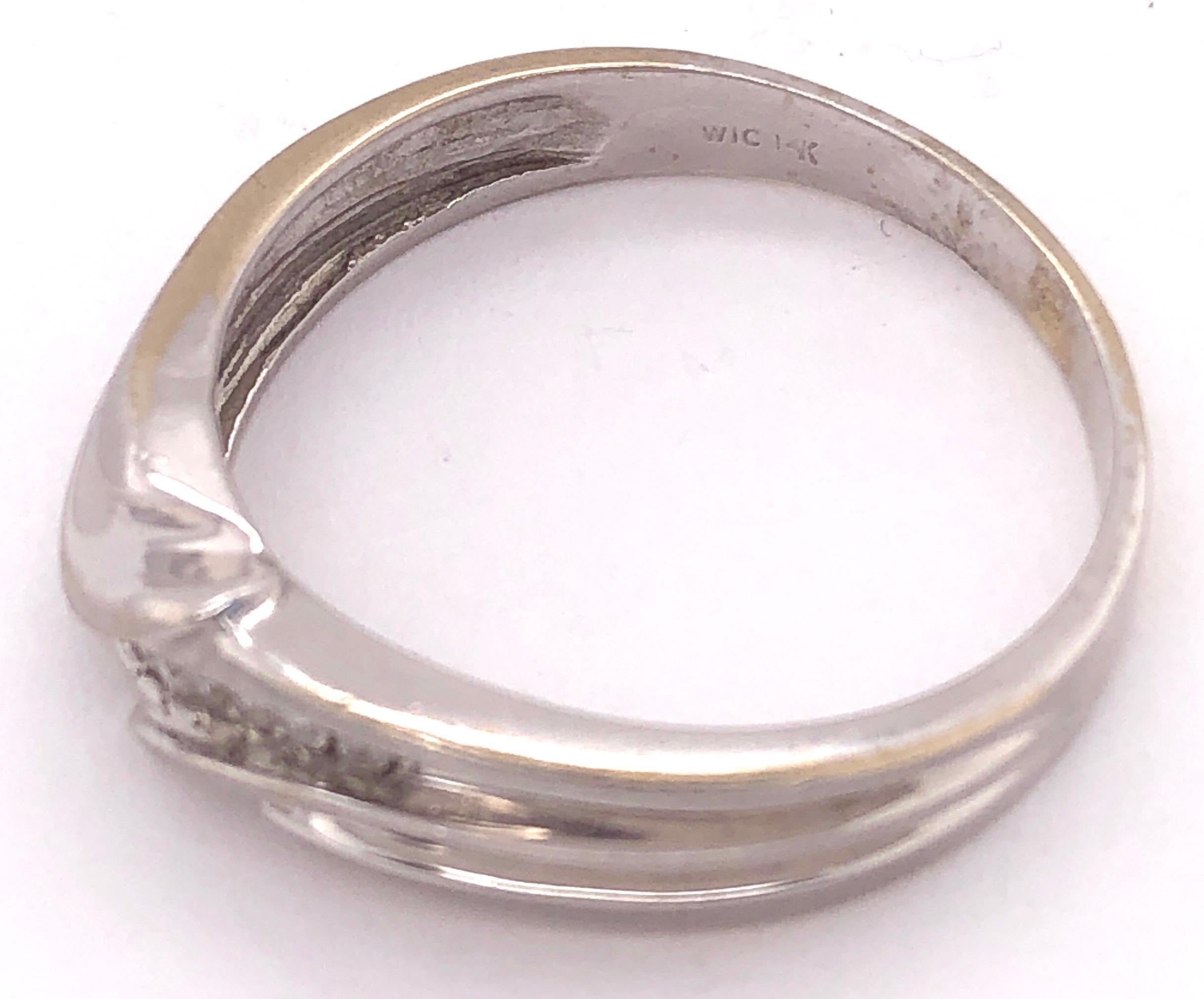 14 Karat White Gold Band Ring Wedding Band .20 Total Diamond Weight For Sale 1