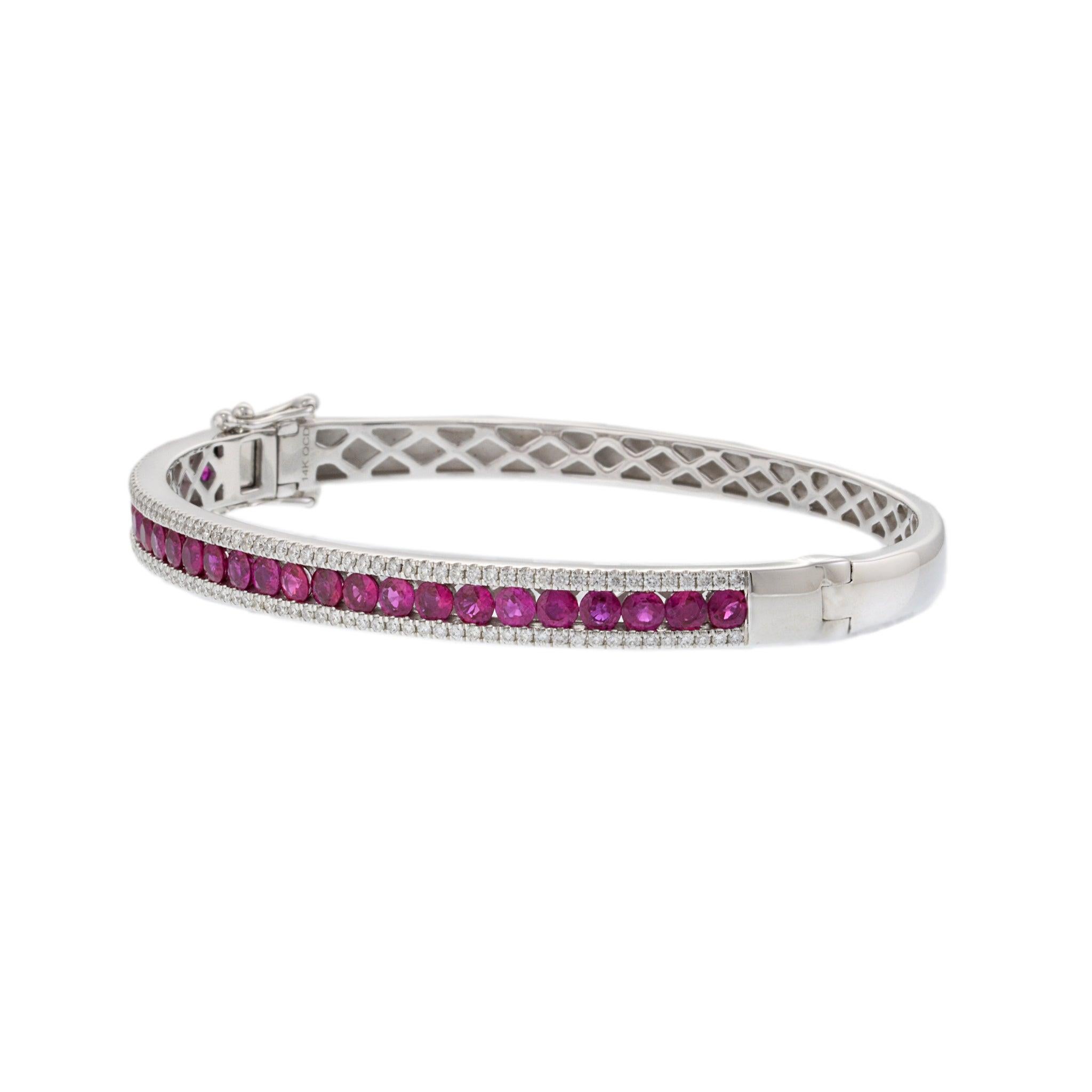 Moderno Bracciale Bangle in oro bianco 14KT con diamanti e rubini taglio rotondo in vendita