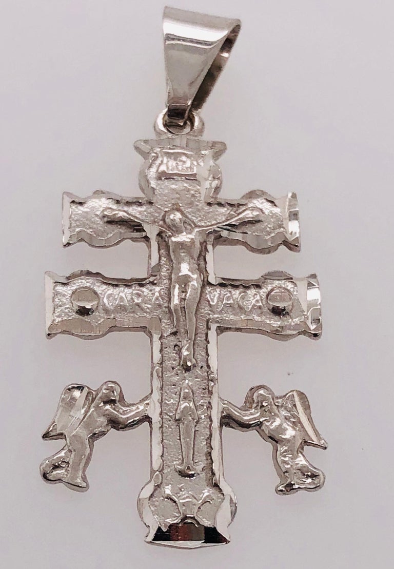 14 Karat White Gold Cross / Religious Pendant For Sale at 1stDibs