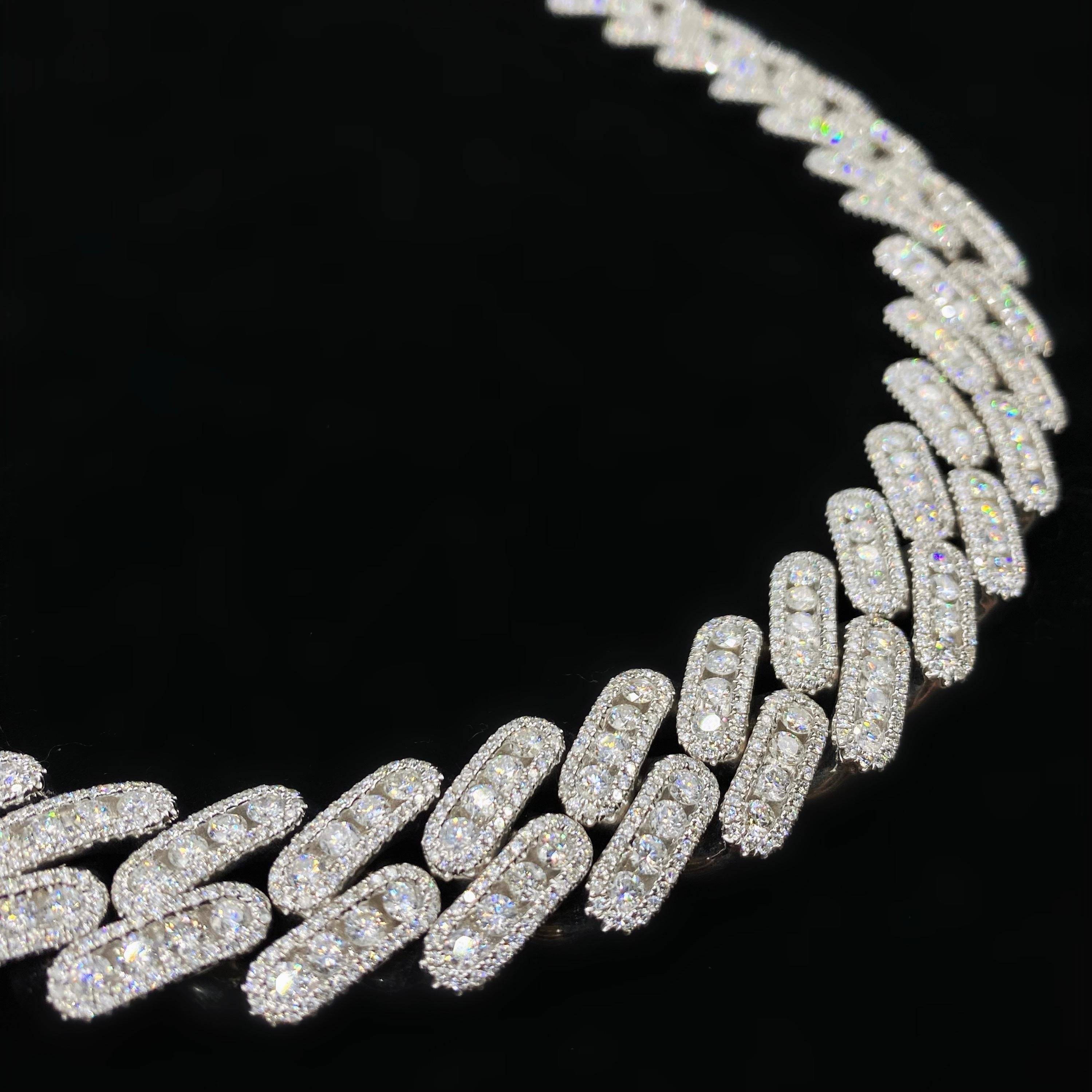 14kt White Gold Cuban Link Chain With 52.0ct Diamonds  In Excellent Condition For Sale In New York, NY