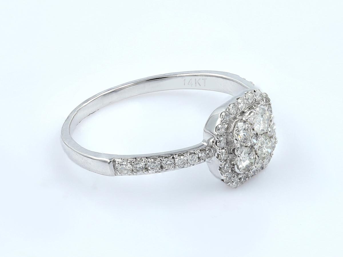 14KT Weißgold Cushion Cluster Halo Diamant Ring im Zustand „Neu“ im Angebot in Antwerp, BE