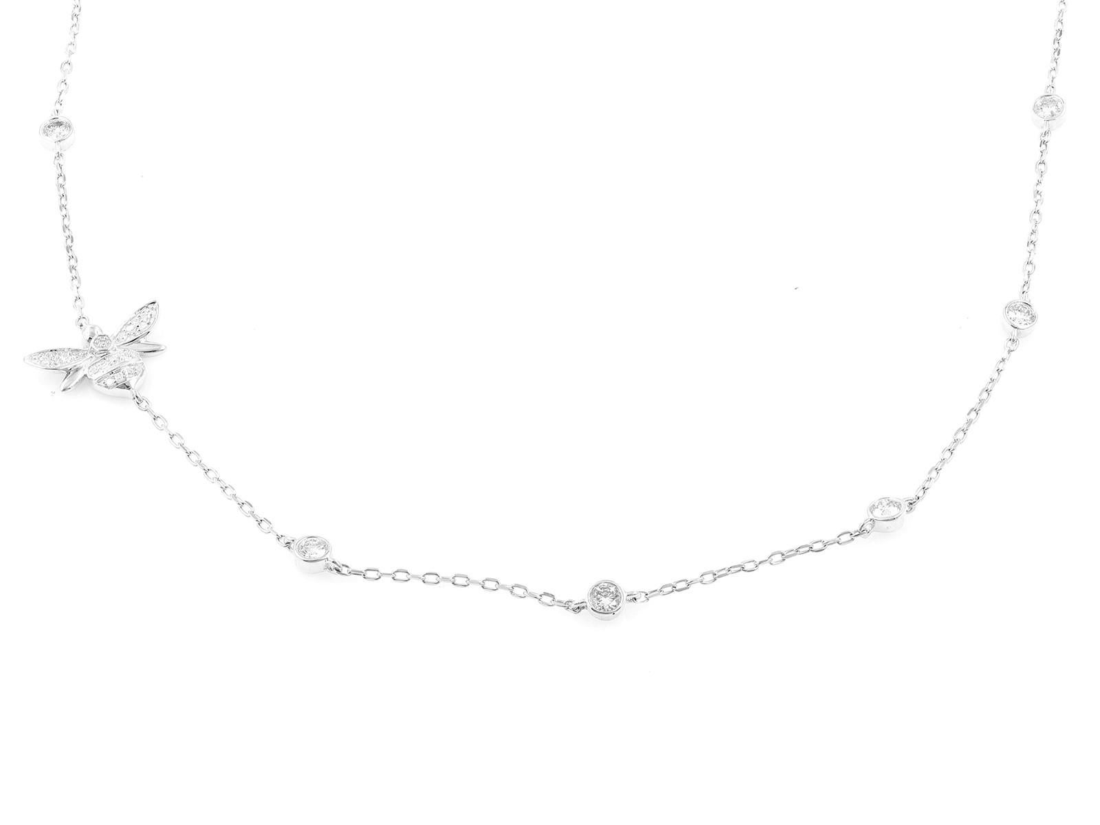 14KT Weißgold Zierliche goldene Schmetterlingshalskette mit Pavé-Steinen