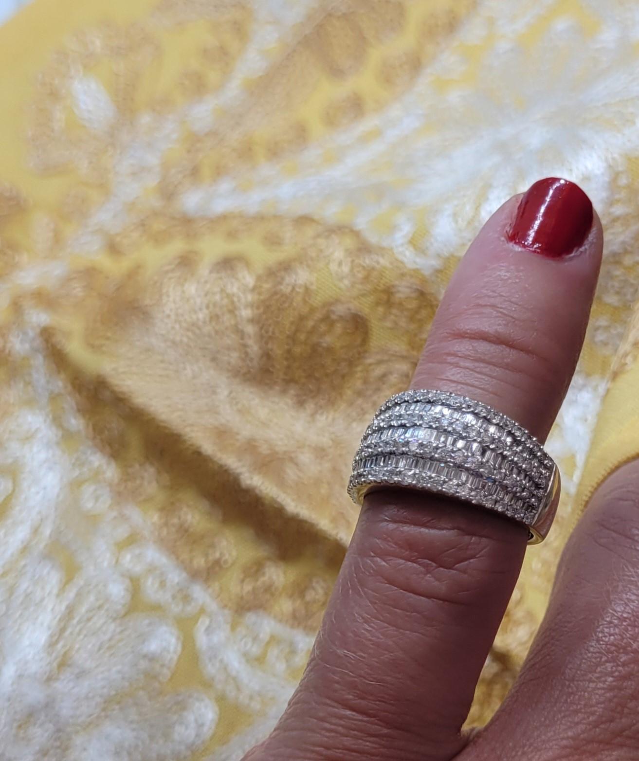 14kt White Gold Diamond Band, 3.54cttw, Baguette Round Brilliant, Size 4, 10.4mm For Sale 1