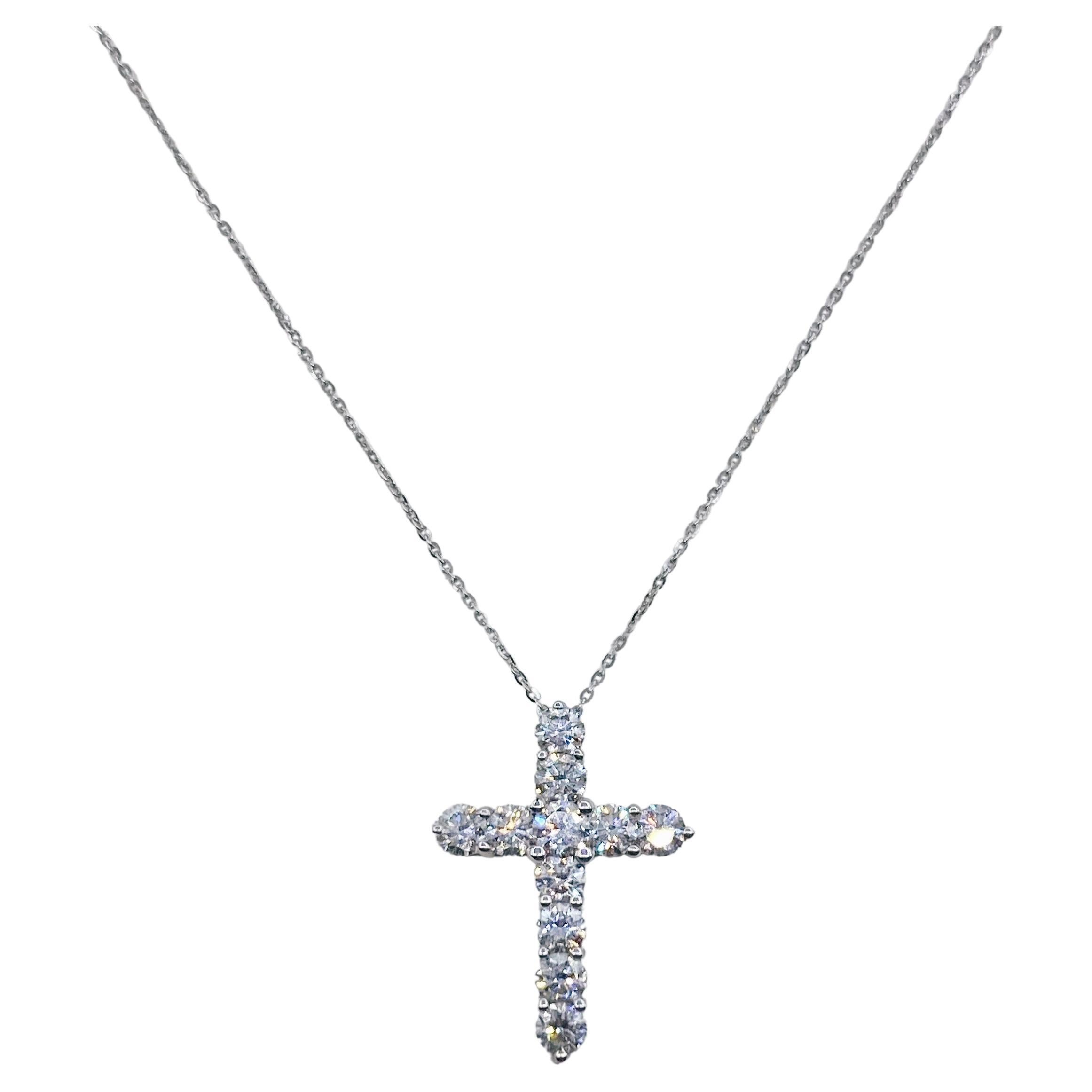 14KT White Gold Diamond Cross Pendant For Sale