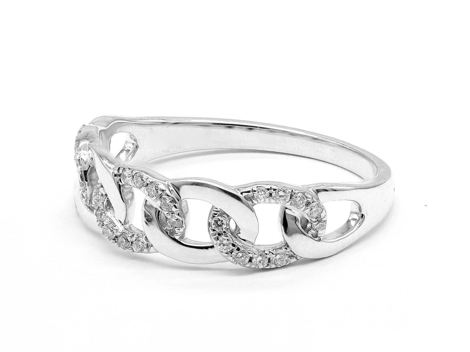 Bague de mode à maillons cubains en or blanc 14KT et diamants en vente 2